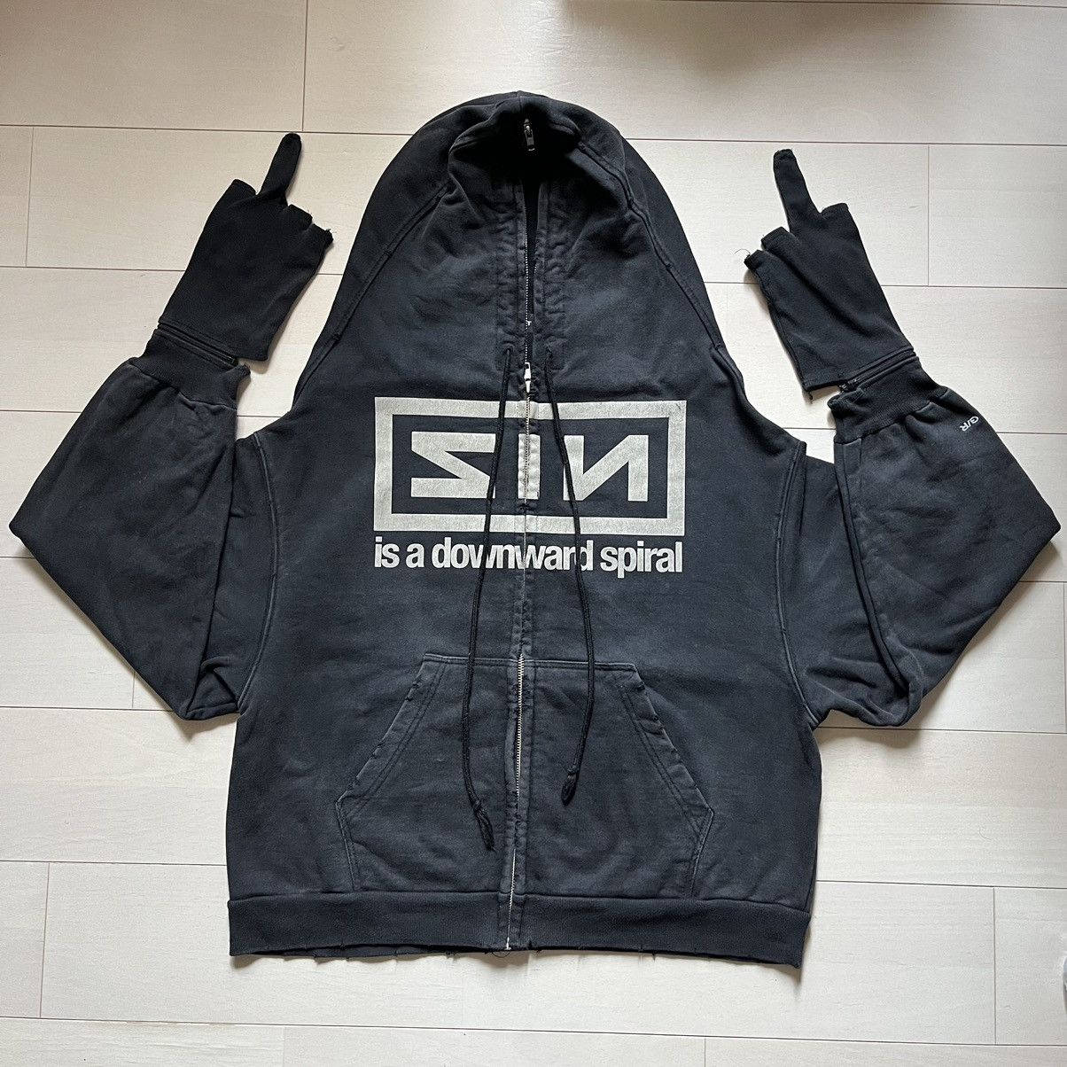 PROJECT G/R mastermind ブラック フルジップフーディ PROJECT G/R x mastermind JAPAN Nubian Exclusive | Hypebeast