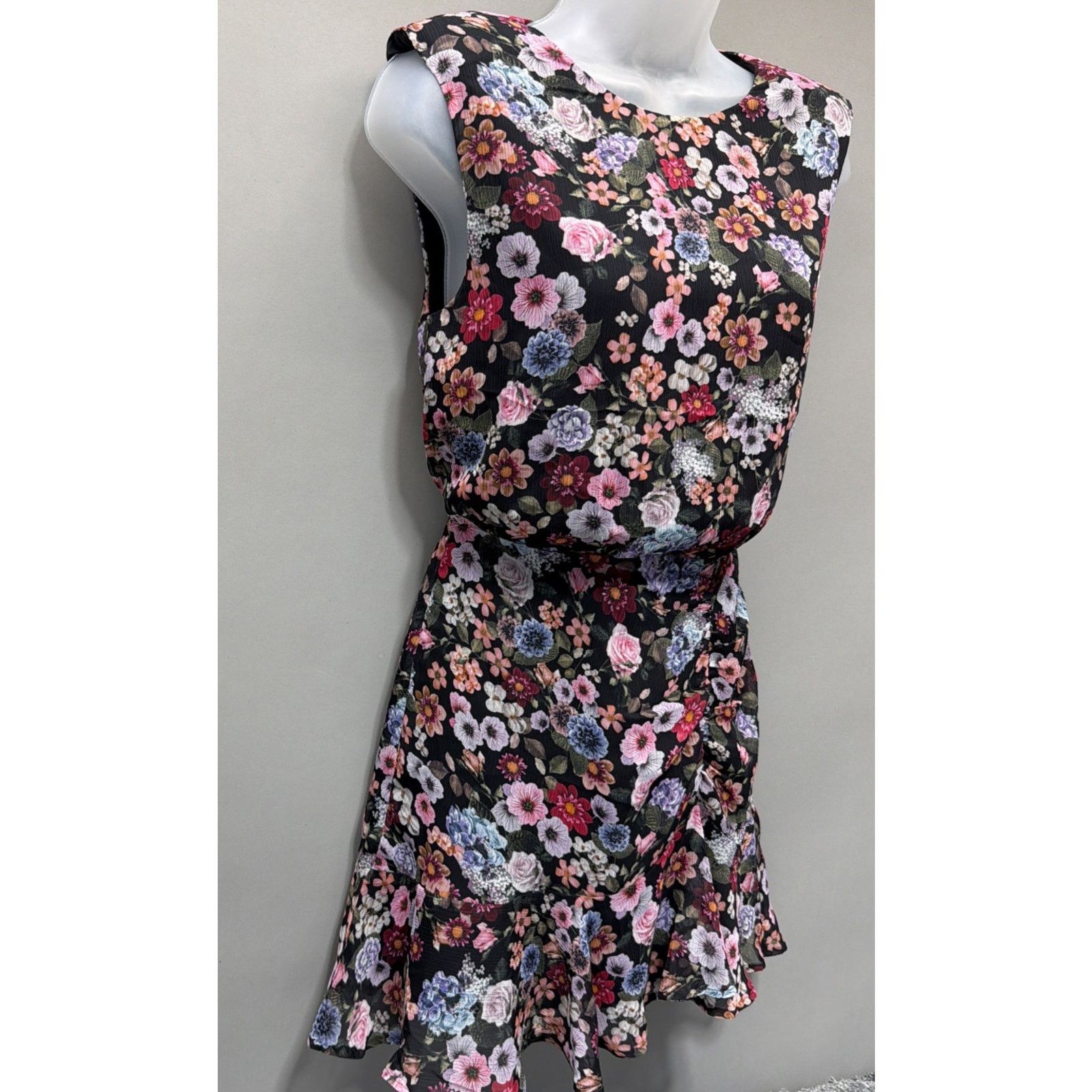 Express Express Conscious Edit Floral Rushed Ruffle fit and flare XS Size S / US 4 / IT 40 - 2 Thumbnail