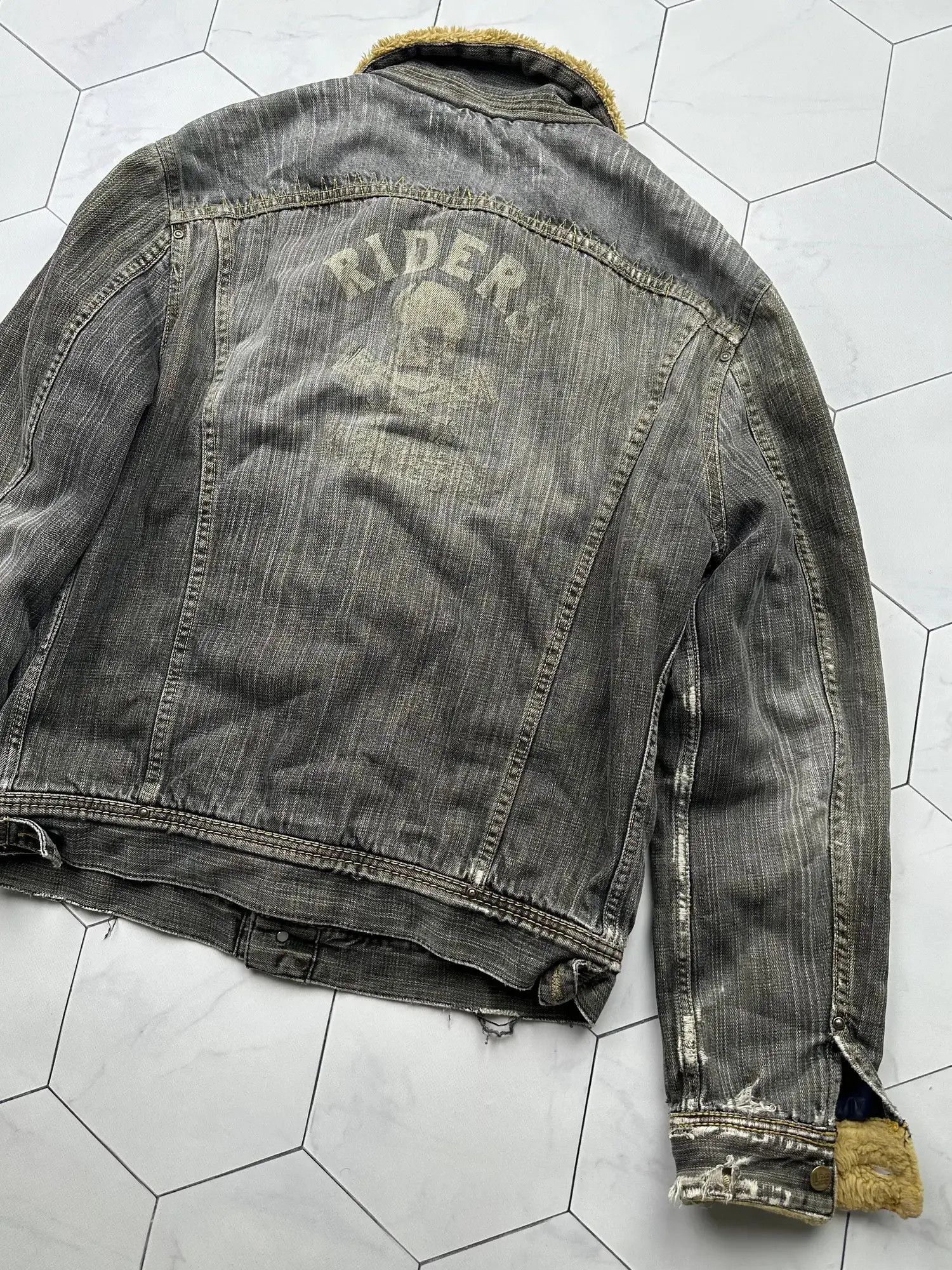 Lee Lee Thrashed Vintage Denim Jacket (B232) Size US XL / EU 56 / 4 - 12 Thumbnail