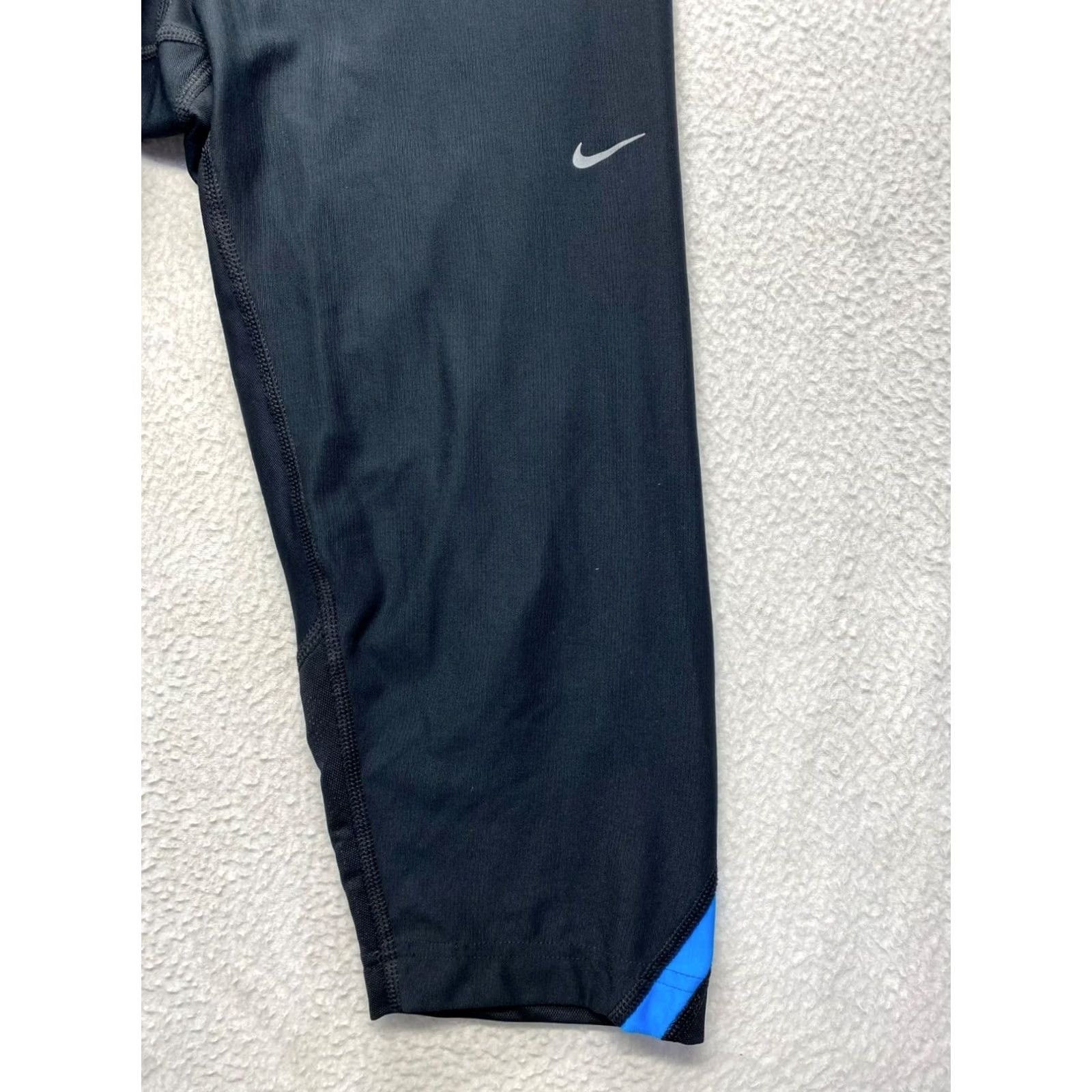 Nike Nike Dri-Fit Capri Leggings Womens L Black Zip Pocket Running & Jogging Size 36" / US 14 / IT 50 - 3 Thumbnail