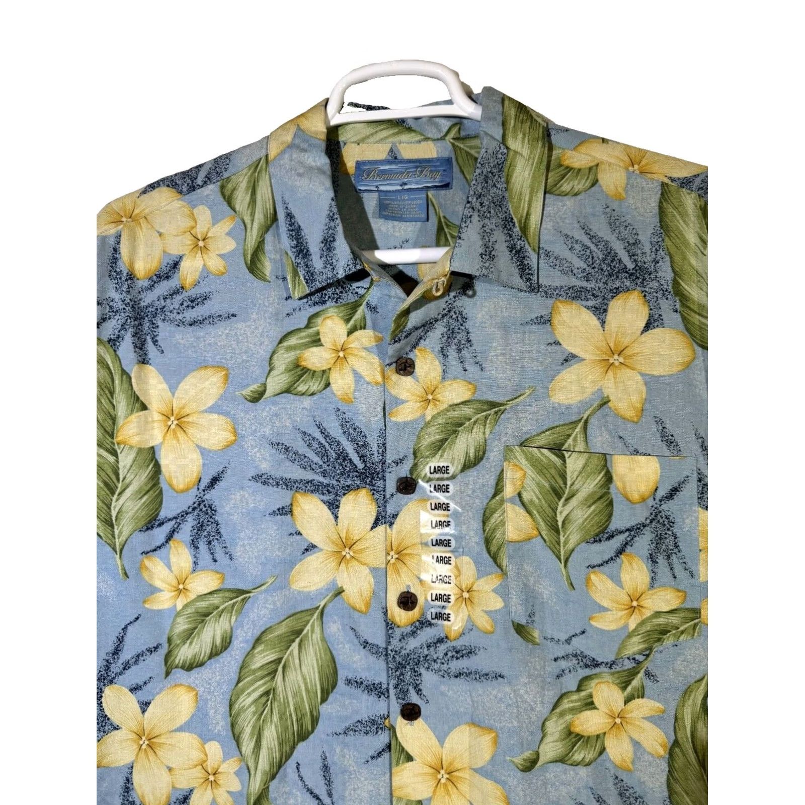 Vintage Bermuda Bay Shirt Large Blue Floral 100% Silk Short Sleeve Button-Up M183 Size US L / EU 52-54 / 3 - 5 Thumbnail
