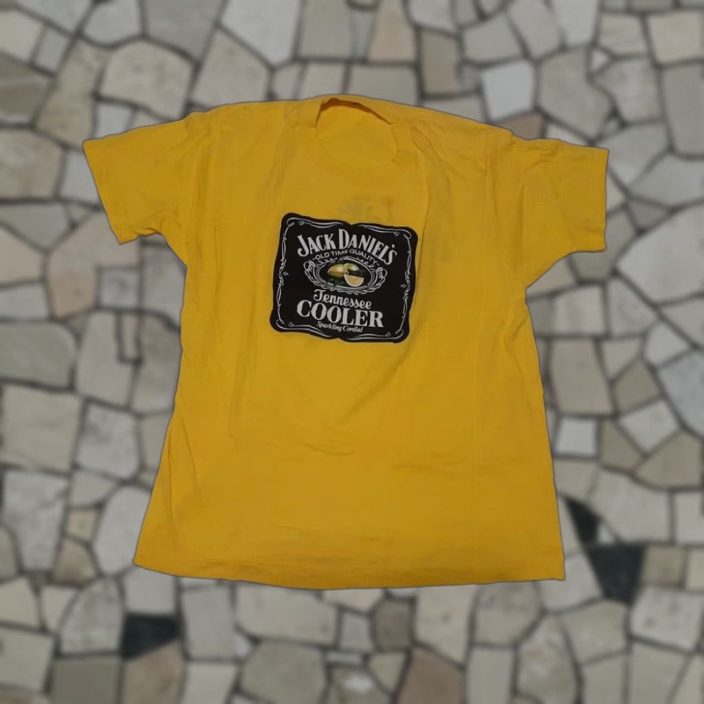 Vintage VINTAGE Screen Stars T-Shirt Men L Yellow Jack Daniels Crew Neck Short Sleeve Solid 17 Chest 25 Shoulder to Hem 25 Size US L / EU 52-54 / 3 - 1 Thumbnail
