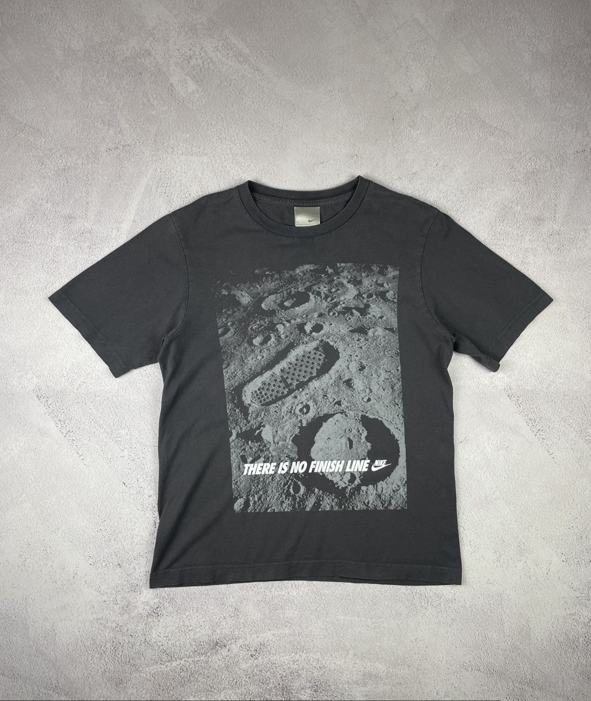 Band Tees × Nike Vintage Nike there is no finish line T-Shirt Men’s Size S Size US S / EU 44-46 / 1 - 1 Thumbnail
