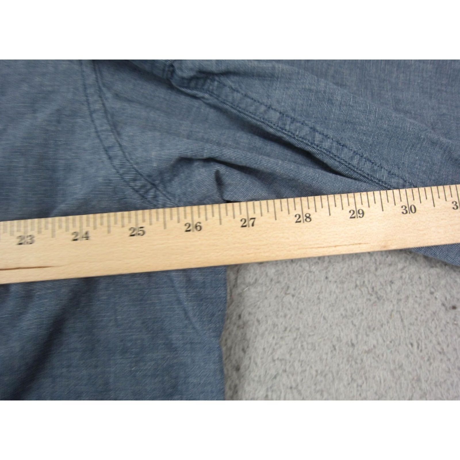 Abercrombie & Fitch VINTAGE Abercrombie & Fitch Shirt Mens XL Blue Chambray Button Down Size US XL / EU 56 / 4 - 7 Thumbnail