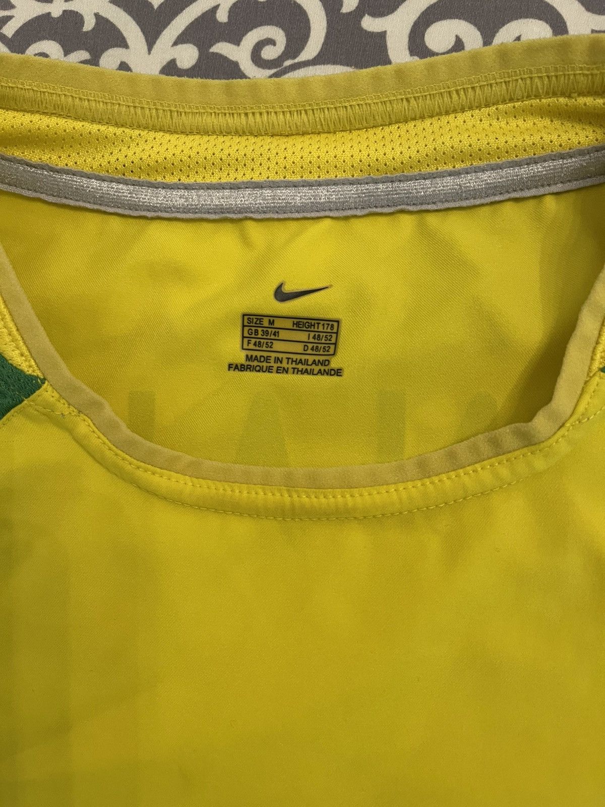 Nike PHENOMENO Brazil 2002 Home Jersey #9 R9 Size US M / EU 48-50 / 2 - 9 Thumbnail