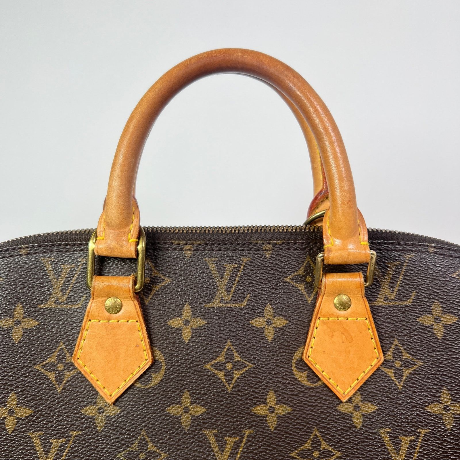 Louis Vuitton Louis Vuitton Vintage Monogram Alma PM Bag Size ONE SIZE - 4 Thumbnail