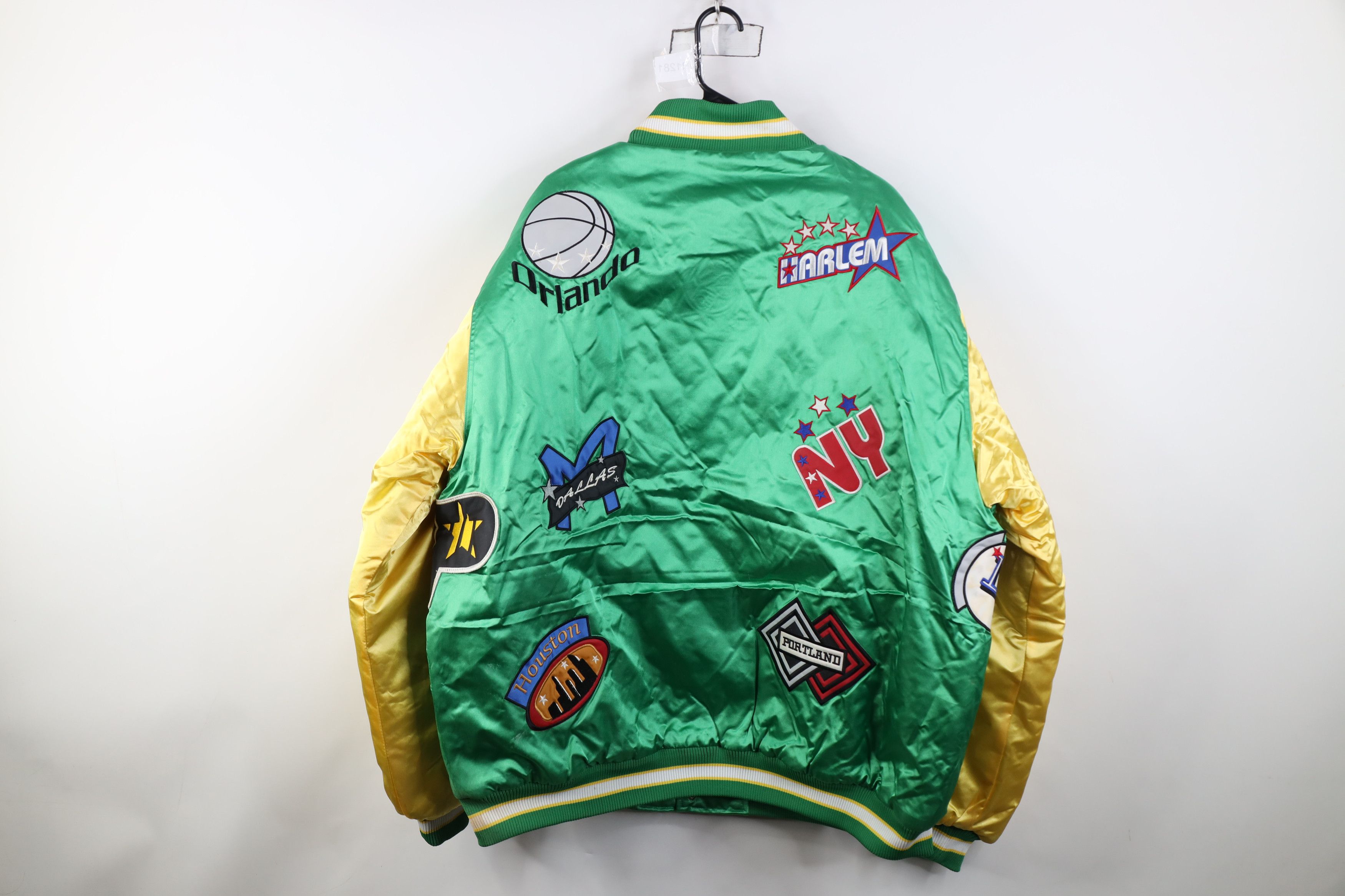 Vintage Deadstock Vintage 90s Quilted Satin Bomber Jacket Green Size US XXL / EU 58 / 5 - 15 Thumbnail