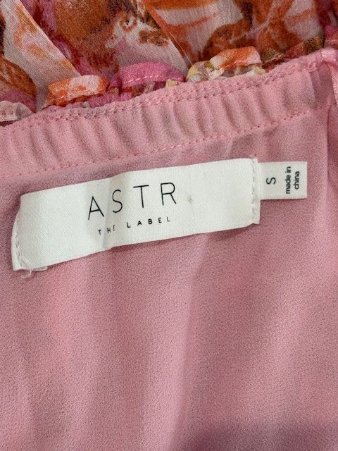 ASTR The Label ASTR “Roseline” Off Shoulder Floral Tiered Maxi Dress Size S / US 4 / IT 40 - 8 Thumbnail