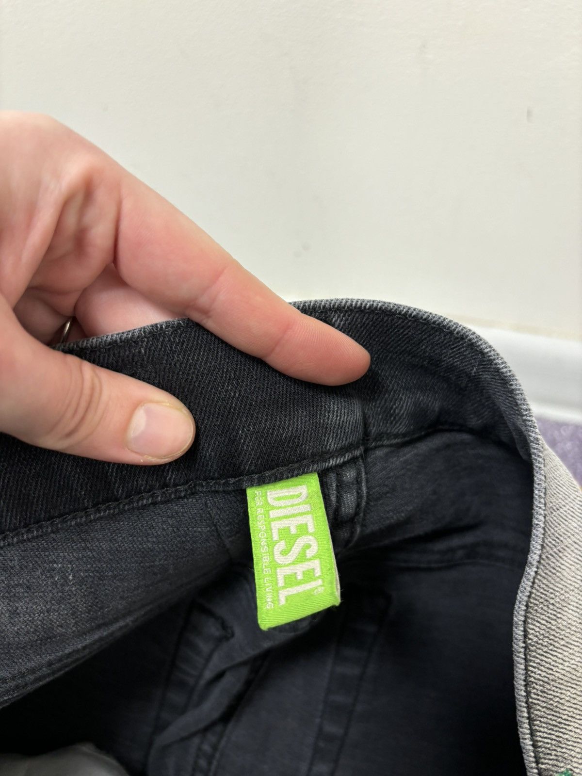Diesel Diesel D-Amny Skinny NWT Washed Black Distressed Denim Jeans Size US 31 - 15 Thumbnail
