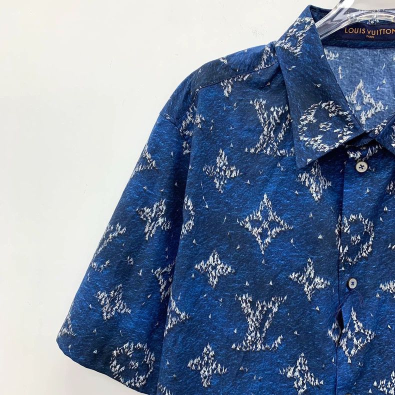 Louis Vuitton Louis Vuitton 25 blue logo presbyopic full print cotton la Size US XXL / EU 58 / 5 - 3 Thumbnail