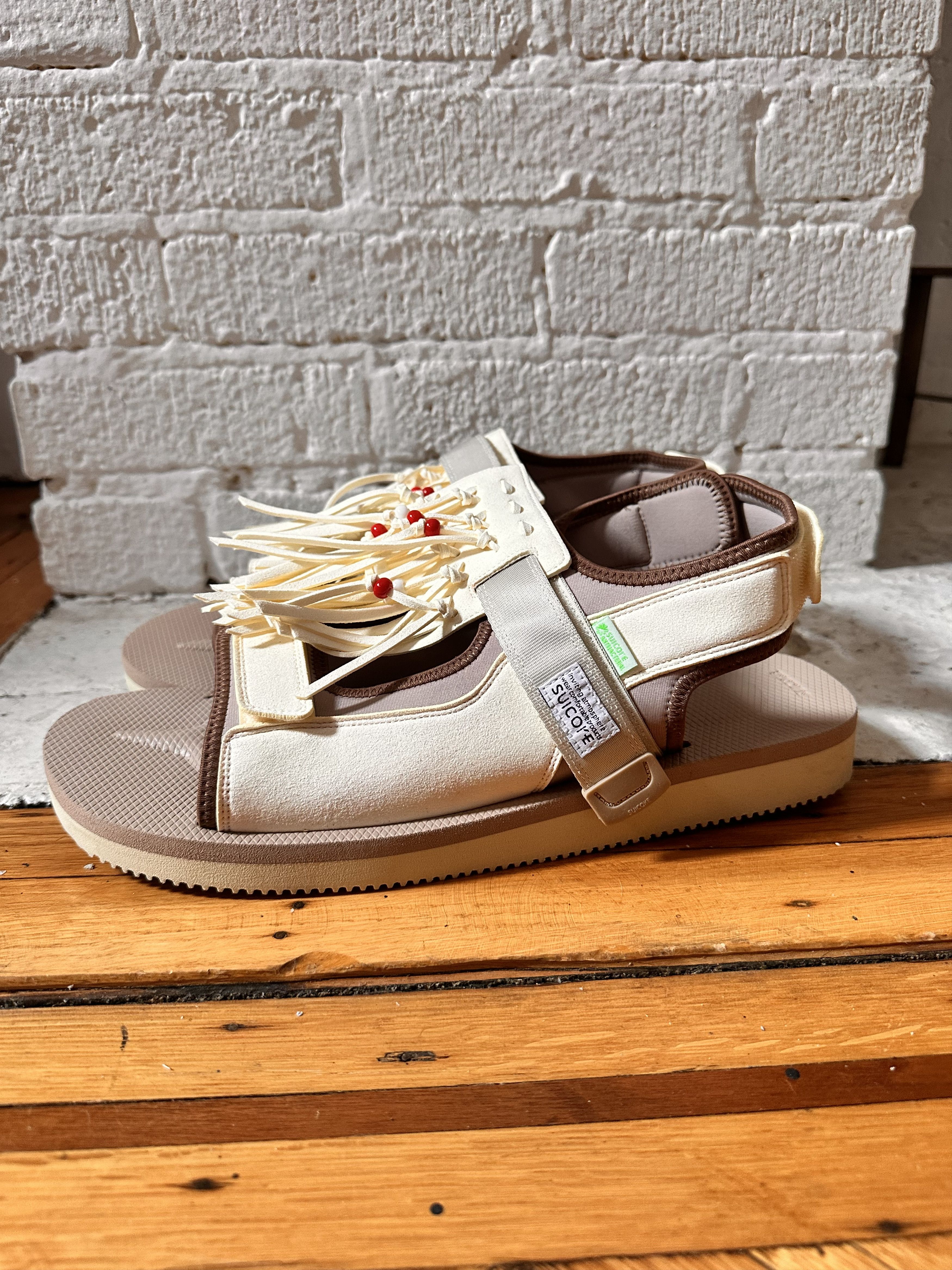 SUICOKE OFF WHITE WAS-4AB SANDALS SIZE 13