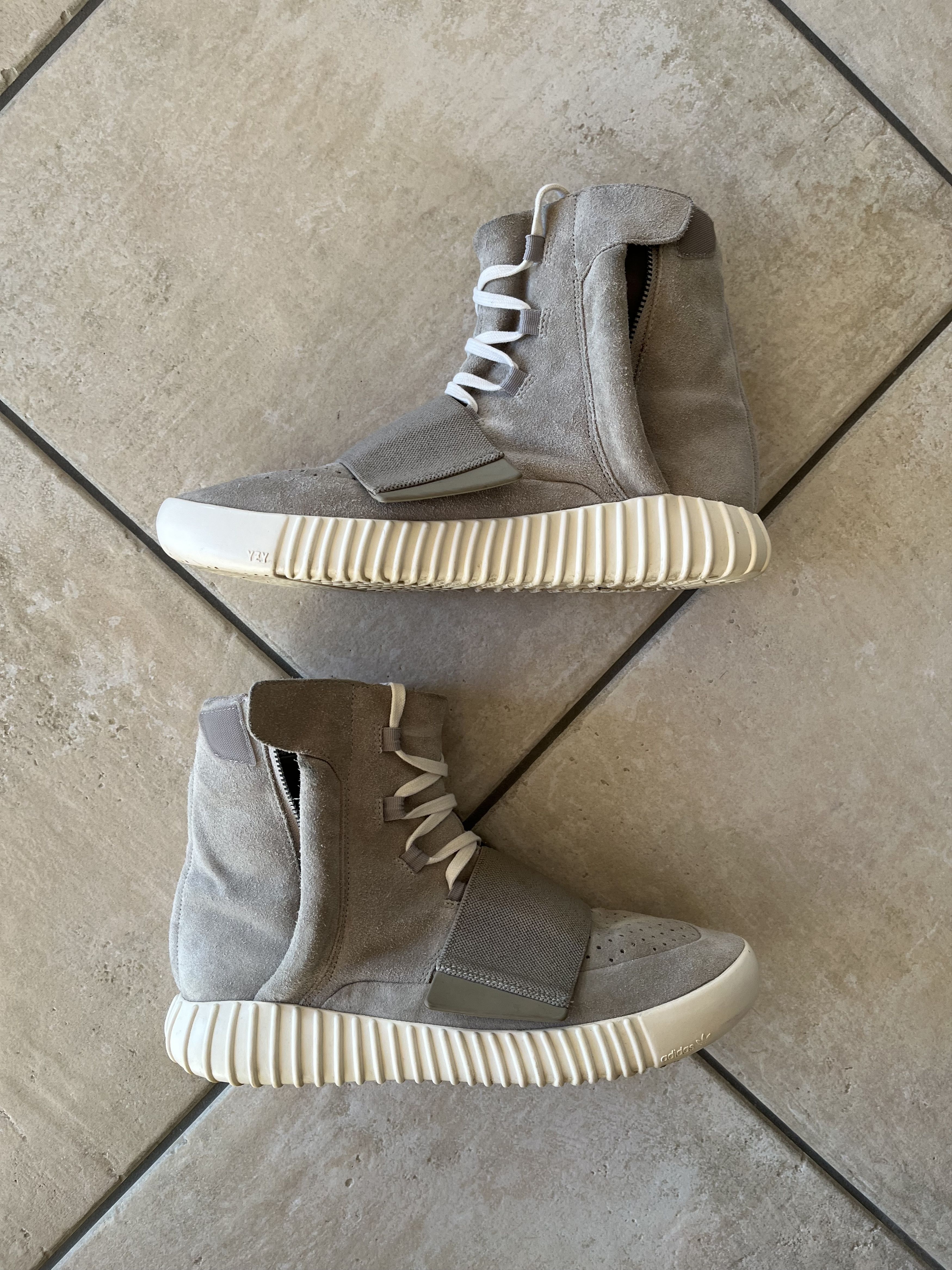 Yeezy Yeezy 750 OG Grey Size US 11 / EU 44 - 1 Thumbnail