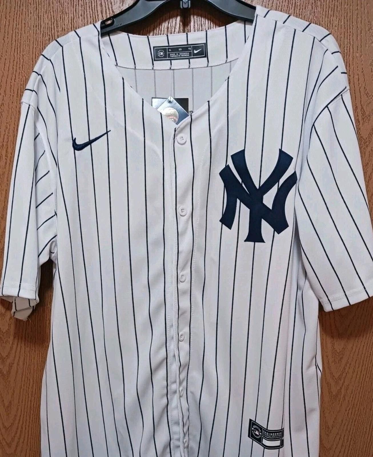 Nike Derek Jeter-(Yankees)-(Jersey)-(White)-(New Con.)-(XL)-$100 Size ONE SIZE - 1 Thumbnail