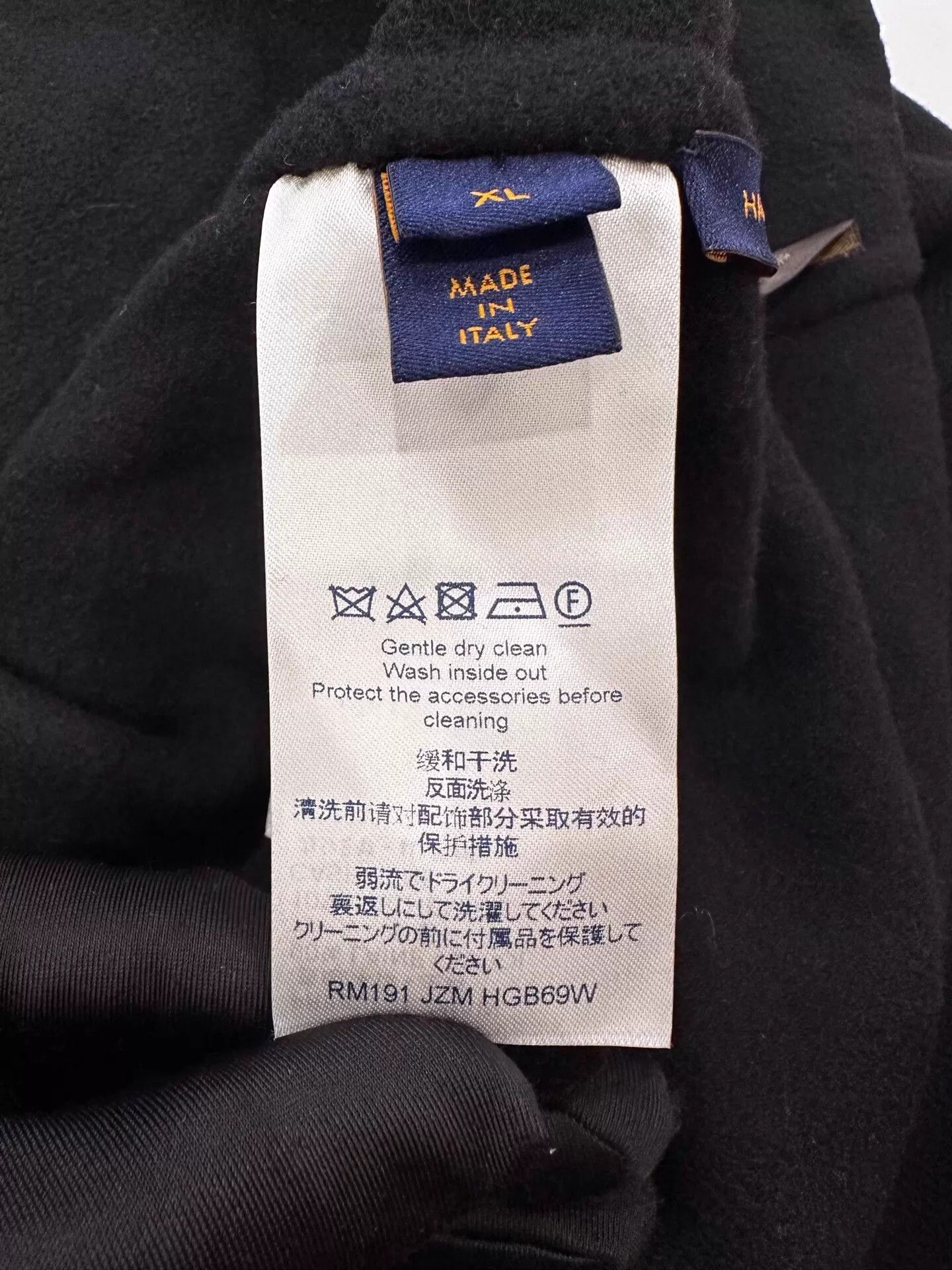 Louis Vuitton Louis Vuitton Men's Black Wool Logo Hoodie XL Size US XL / EU 56 / 4 - 5 Thumbnail