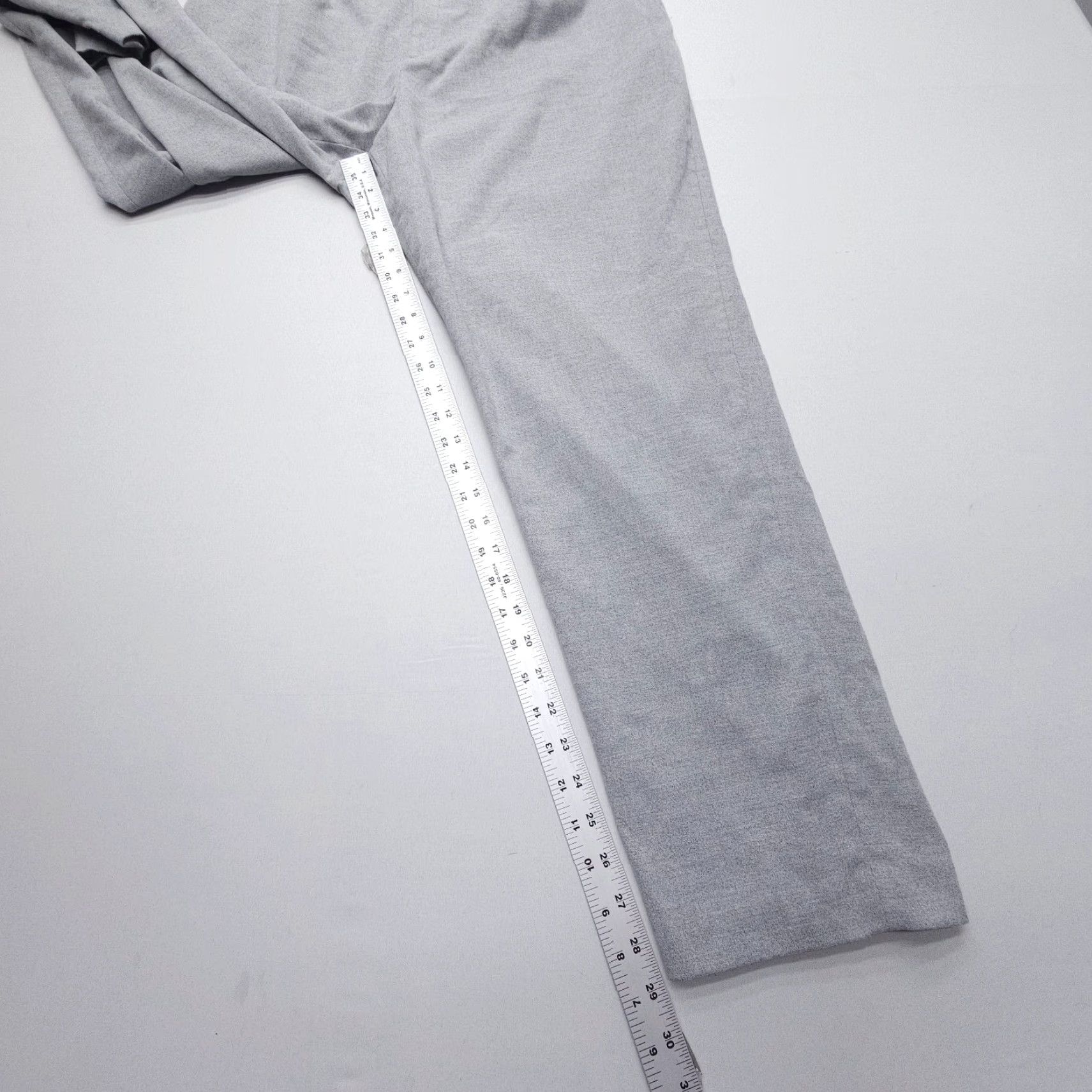 Uniqlo Uniqlo Smart Ankle Pants Womens 2XL Gray High Rise Soft Pleated Career Trouser Size 40" / US 18 - 3 Thumbnail