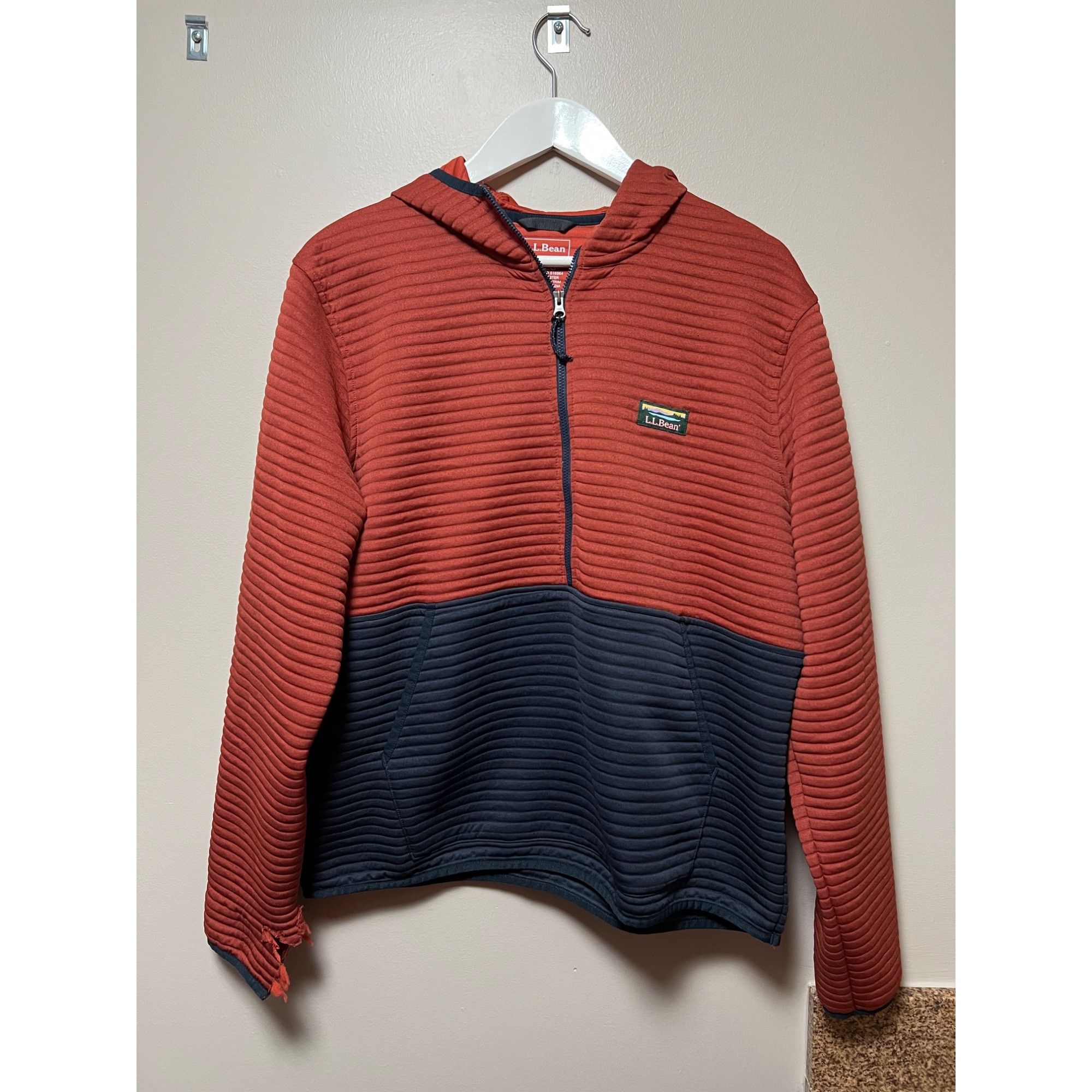 L.L. Bean L.L. Bean Men's Hooded 1/4 Zip Pullover - Size L Size US L / EU 52-54 / 3 - 1 Thumbnail