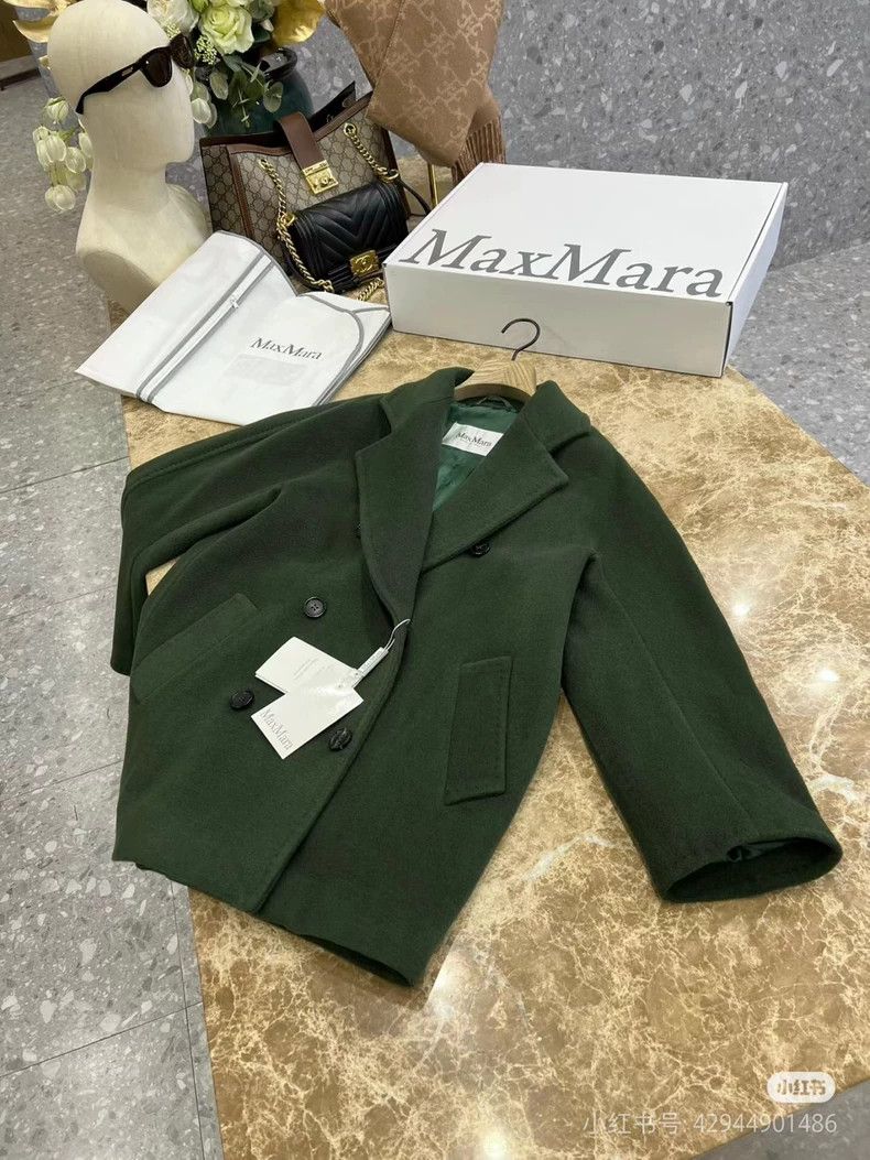 Max Mara Max Mara 101801 Short Moss Green Size S / US 4 / IT 40 - 1 Thumbnail