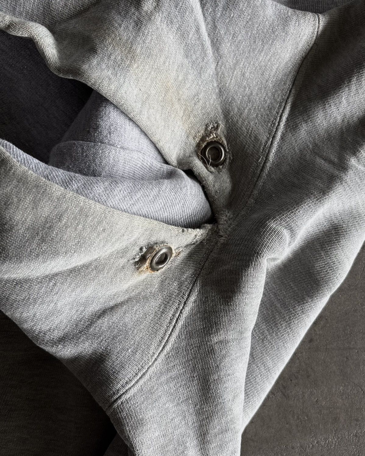 Champion 70s Champions Reverse Weave Distressed Grey Hoodie Size US M / EU 48-50 / 2 - 6 Thumbnail