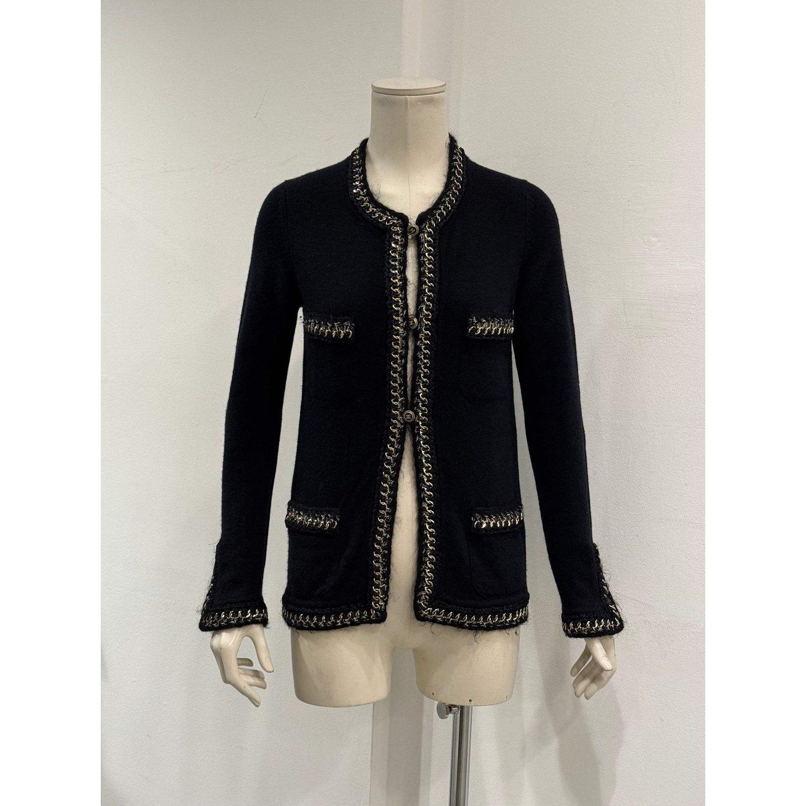 Chanel S/S2006 Chanel black cashmere jacket with chain trim Size XS / US 0-2 / IT 36-38 - 2 Thumbnail