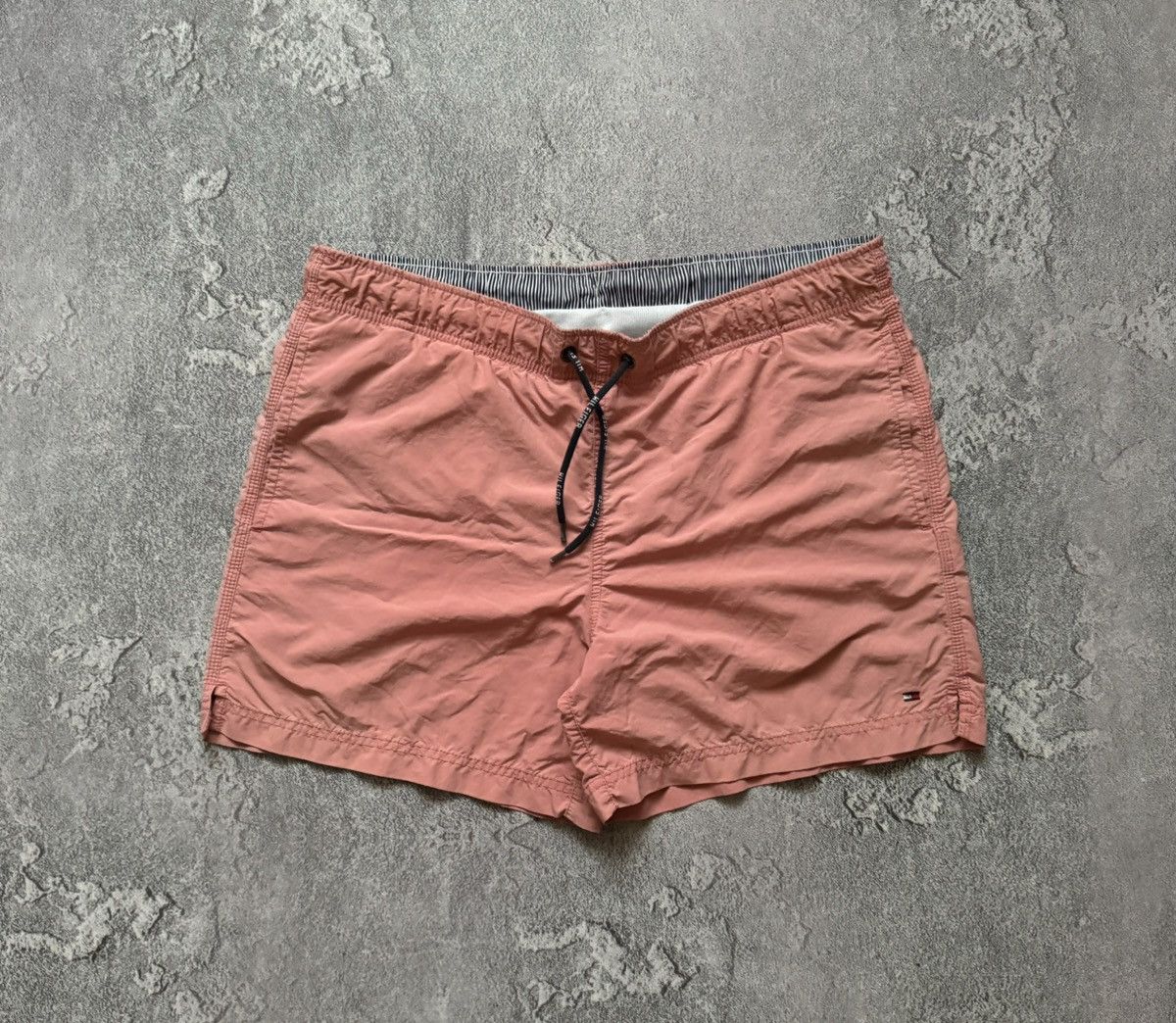 Tommy Hilfiger × Vintage Tommy Hilfiger M pink summer shorts 🩳 beach tennis golf Size US 32 / EU 48 - 4 Thumbnail