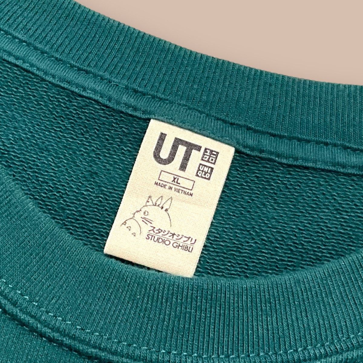 Uniqlo Uniqlo X Studio Ghibli "My Neighbor TOTORO" Sweatshirt Size US XL / EU 56 / 4 - 12 Thumbnail