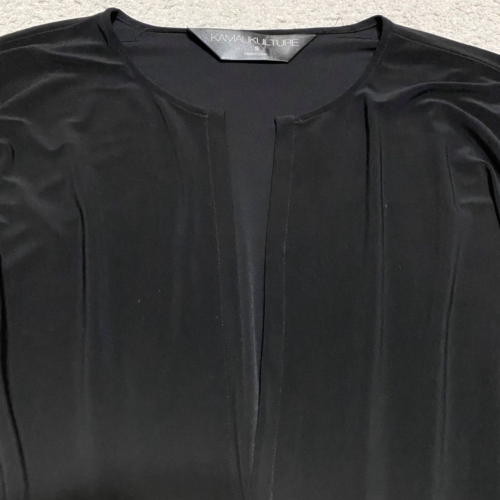 Norma Kamali KAMALI Norma Kamali Romper Shirt Womens Small Black V-Neck Short Sleeve One-Piece Wide-Leg 3 in Inseam Spring Summer Fall Casual Party/Cocktail WAS? Size 28" / US 6 / IT 42 - 3 Thumbnail
