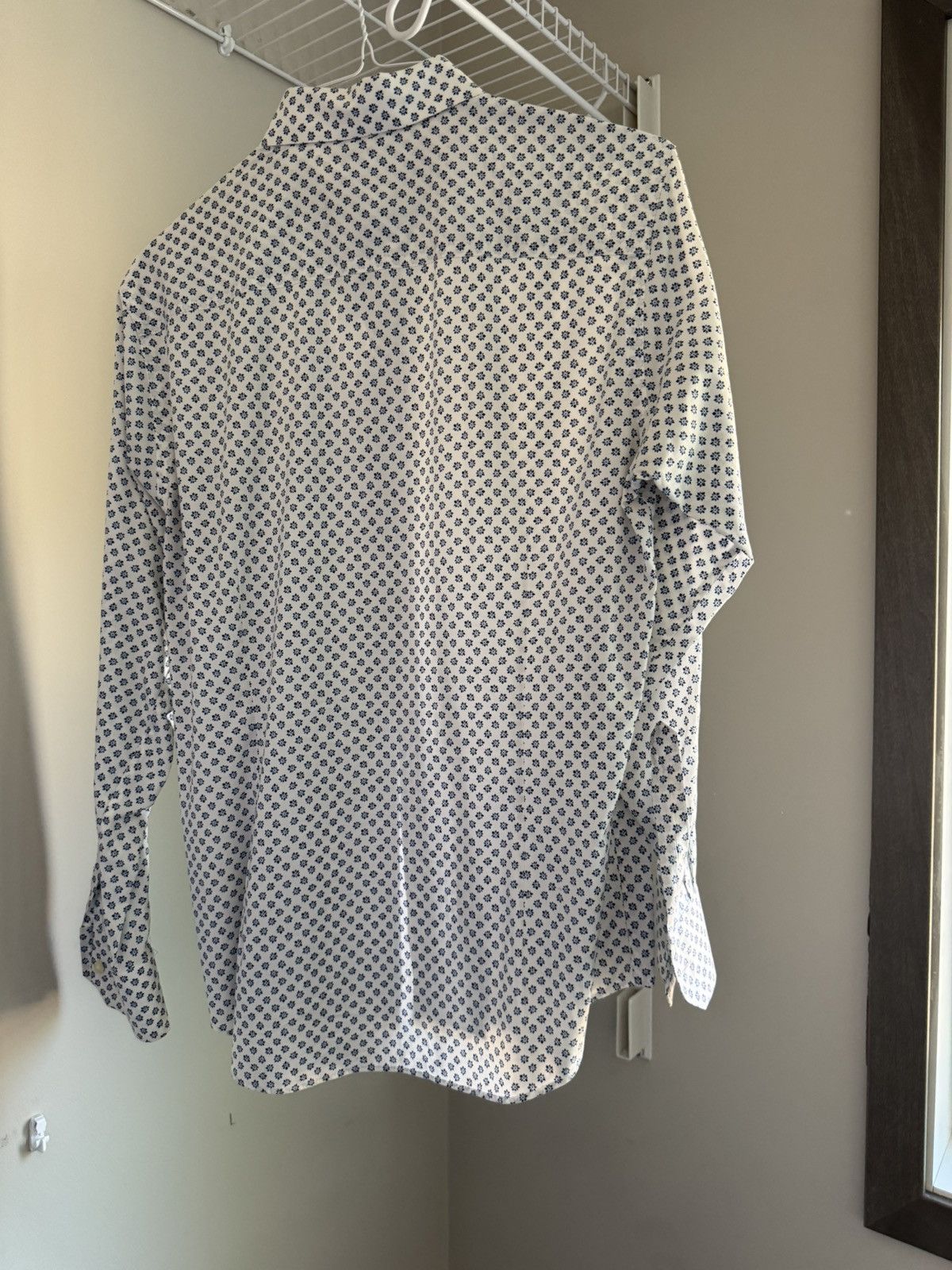 Egara Egara button up. Size US M / EU 48-50 / 2 - 2 Thumbnail