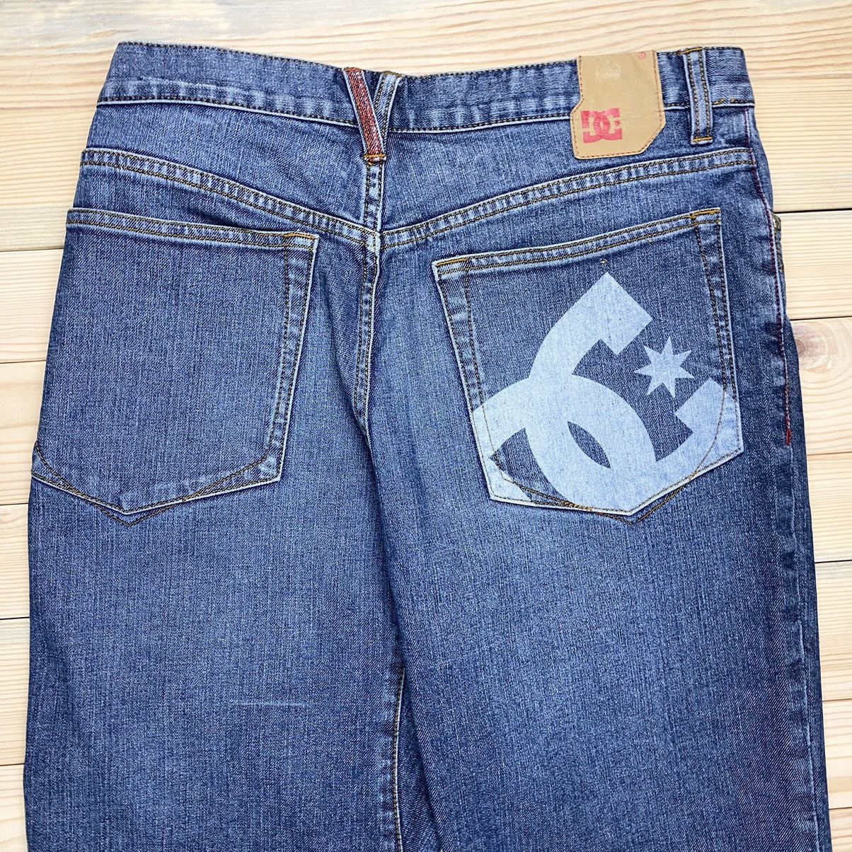 DC DC Aidan II Denim Jeans Big Logo printed on Back Size US 35 - 9 Thumbnail