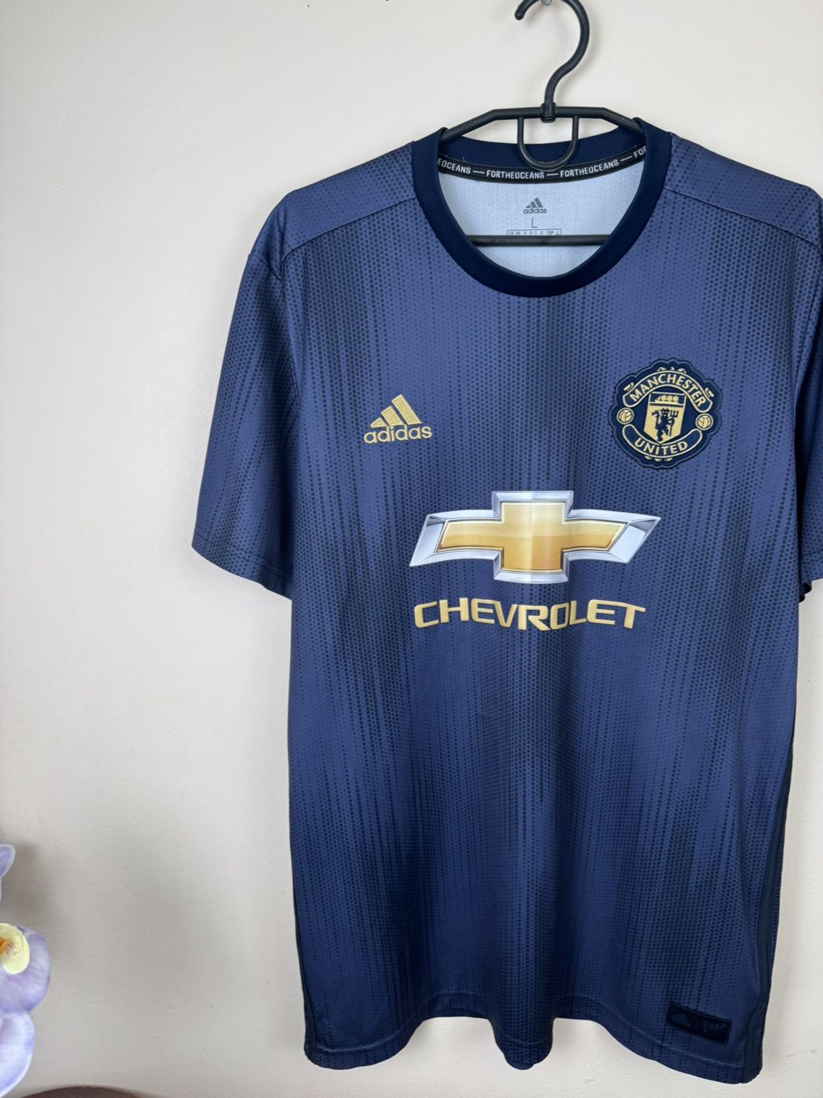 Adidas MANCHESTER UNITED THIRD FOOTBALL SHIRT 2018/2019 SOCCER L Size US XL / EU 56 / 4 - 6 Thumbnail