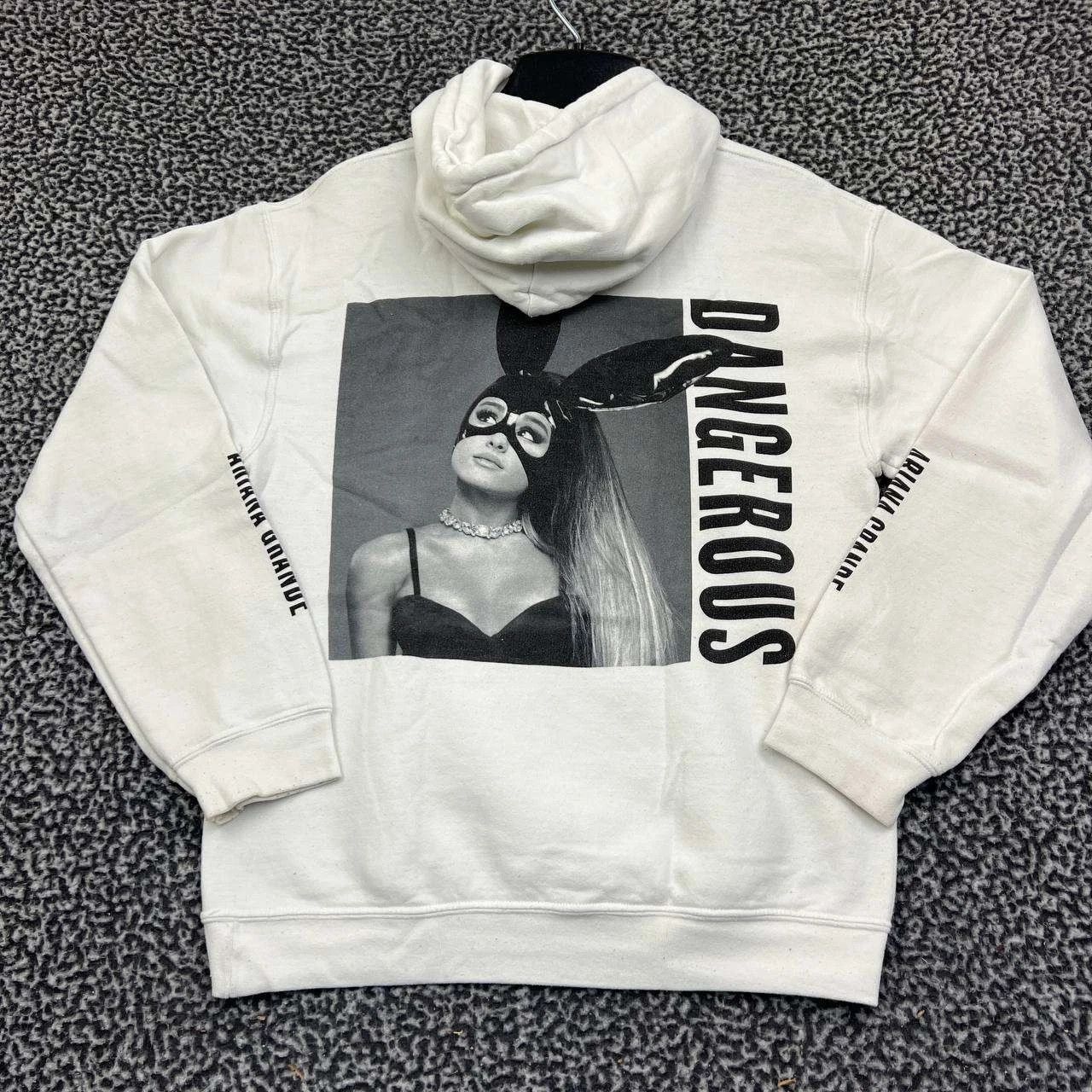 Ariana Grande Dangerous Women Tour Hoodie Pullover S