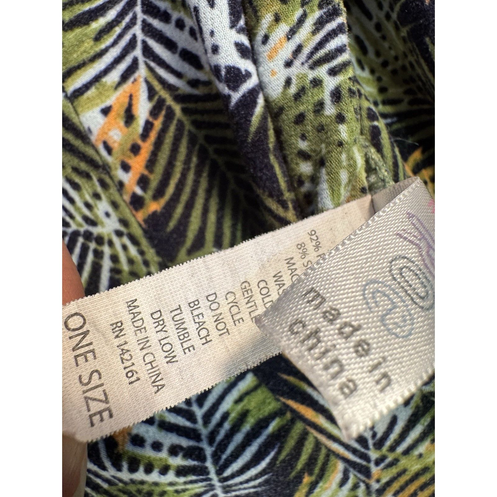 Other LuLaRoe Leggings OS One Size GREEN PINE NEEDLES Used Conditi Size 29" - 8 Thumbnail