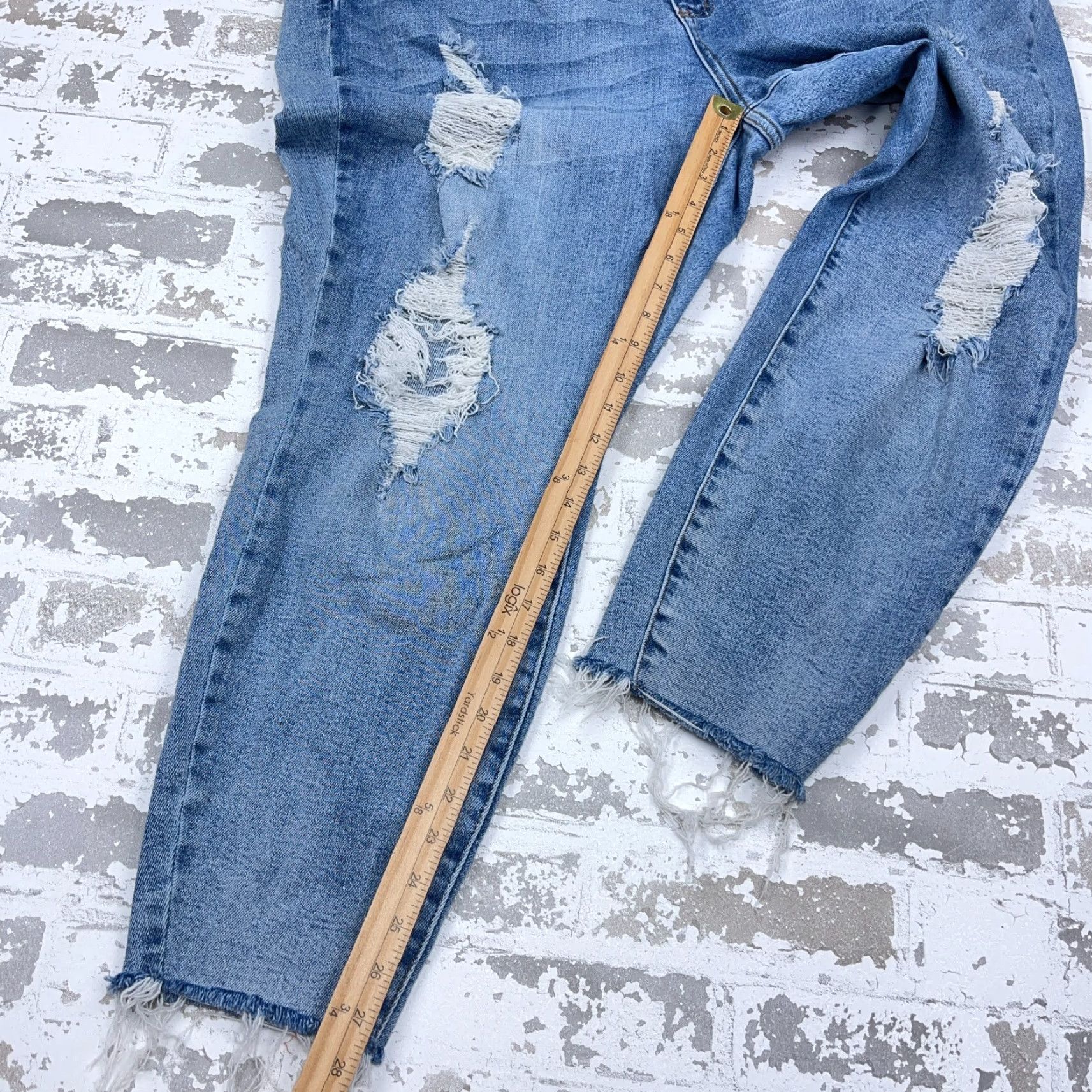 Vintage Judy Blue Jeans Women 24W Skinny Fit Med Wash Faded Pants Button Fly Plus A73 Jeans Size 42" / US 20 - 7 Thumbnail
