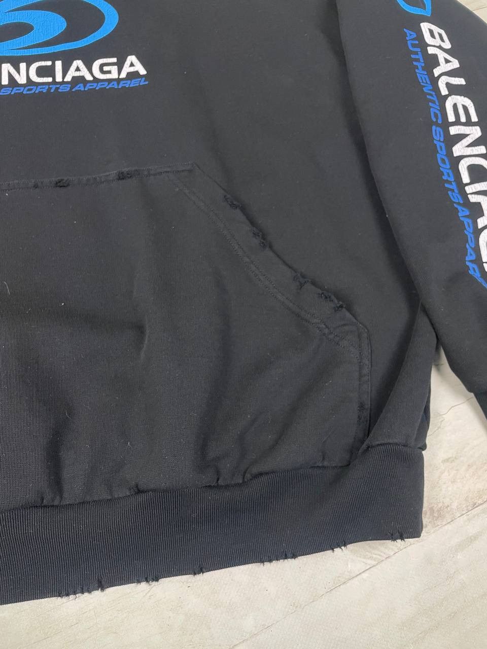 Balenciaga Balenciaga Surfer Hoodie Oversized Size US L / EU 52-54 / 3 - 12 Thumbnail
