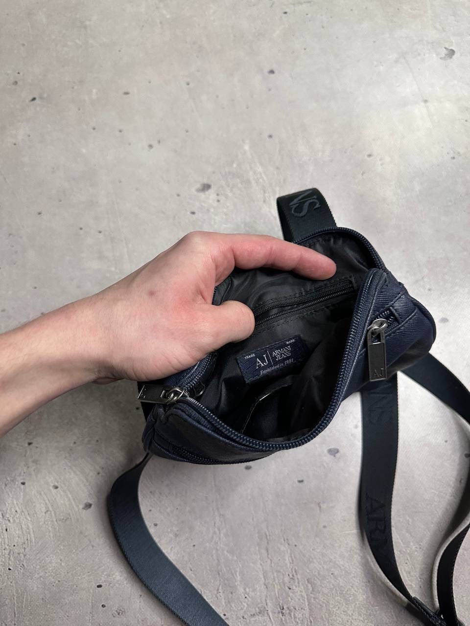 Emporio Armani Armani Jeans Blue Crossbody Shoulder Bag Logo Strap Y2K Size ONE SIZE - 5 Thumbnail