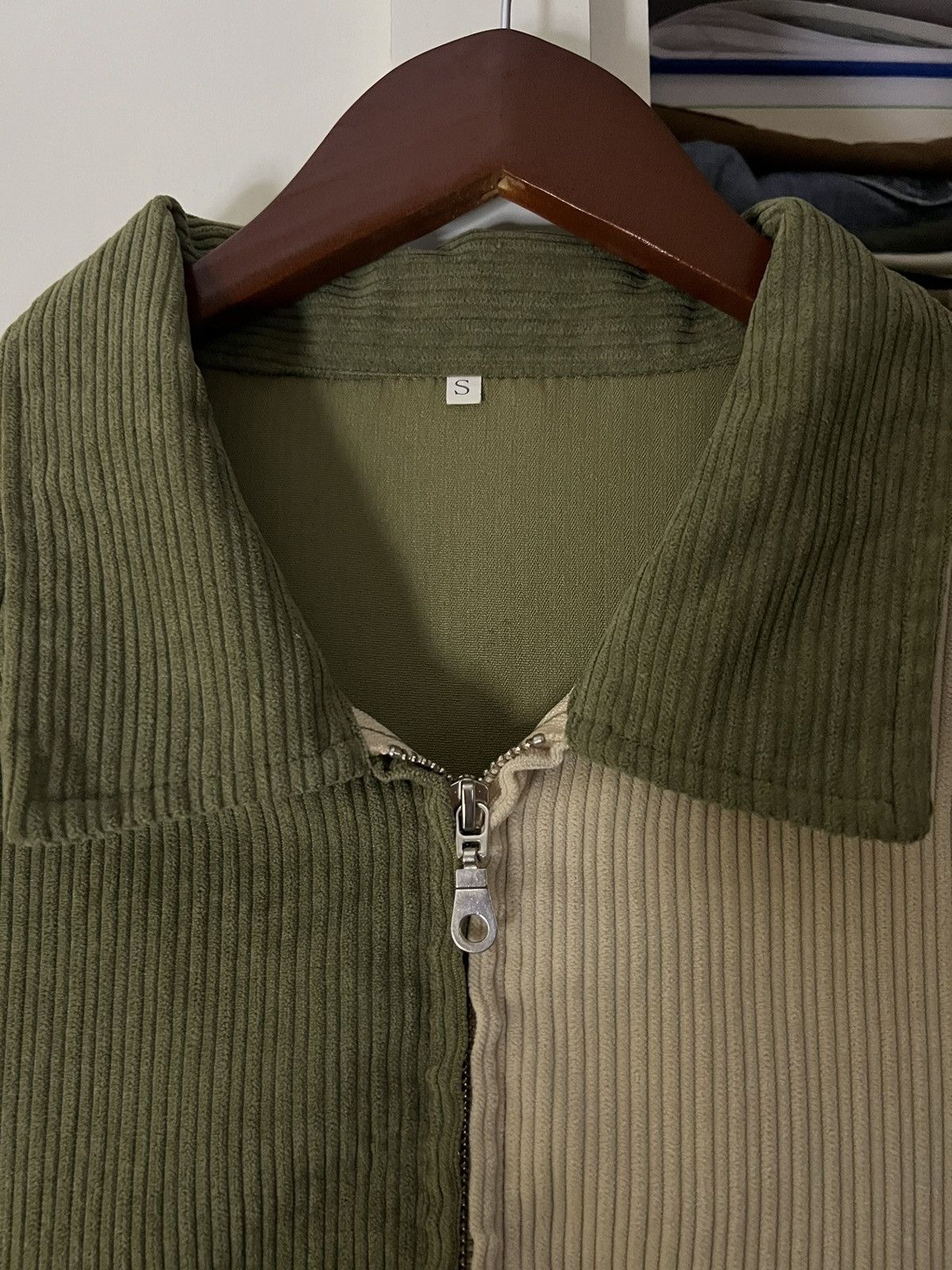 Vintage Green and Beige Corduroy Zip Up Overshirt Jacket Size US S / EU 44-46 / 1 - 6 Thumbnail