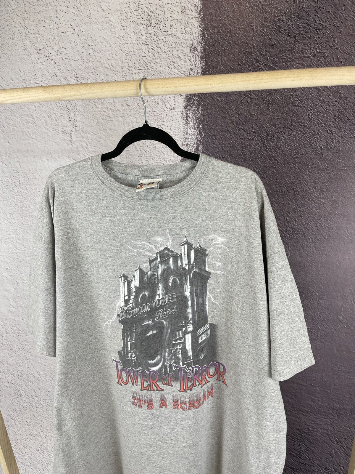 Disney × Vintage Disney vintage House of terror It’s a scream tee shirt Size US XXL / EU 58 / 5 - 5 Thumbnail