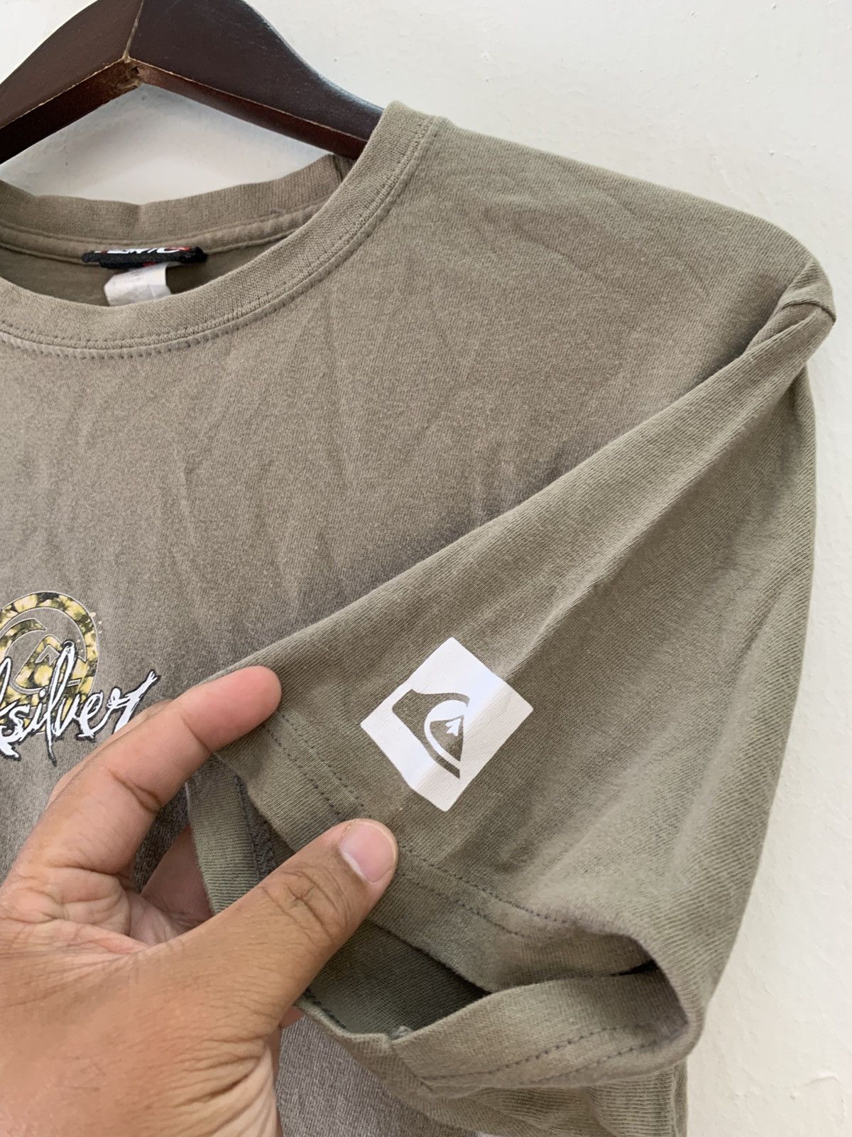 Quiksilver Size S: Vintage Quiksilver y2k surfing vintage shirt rare Size US S / EU 44-46 / 1 - 4 Thumbnail