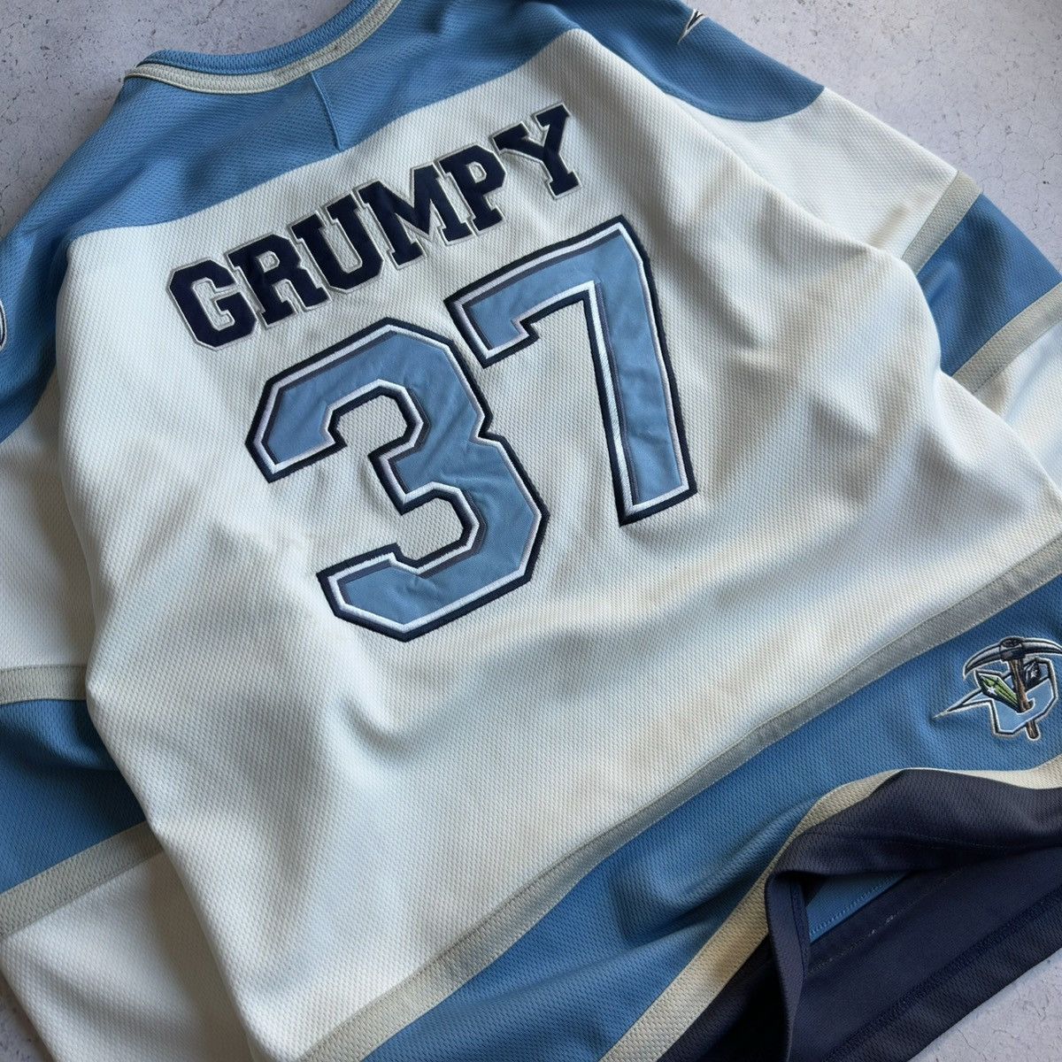 Disney Vintage Disney Grumpy Miners #37 Hockey Jersey Size US M / EU 48-50 / 2 - 7 Thumbnail