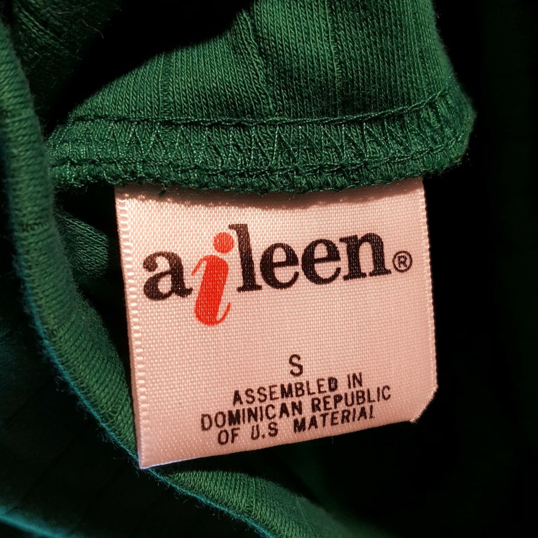 Vintage VINTAGE Aileen Green Mock Neck Women's Size S Long Sleeve T Shirt Top 80s 90s Preppy Retro Solid T-Shirt Cap Sleeve Mens Womens Girls Boys Size S / US 4 / IT 40 - 6 Thumbnail