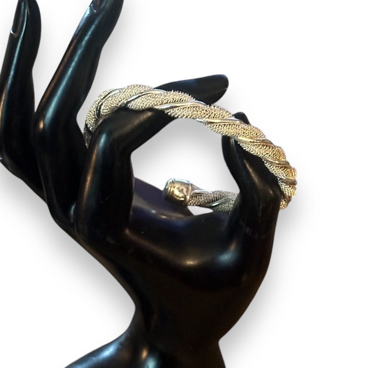 Other Silver tone textured twist cuff bracelet Size ONE SIZE - 3 Thumbnail