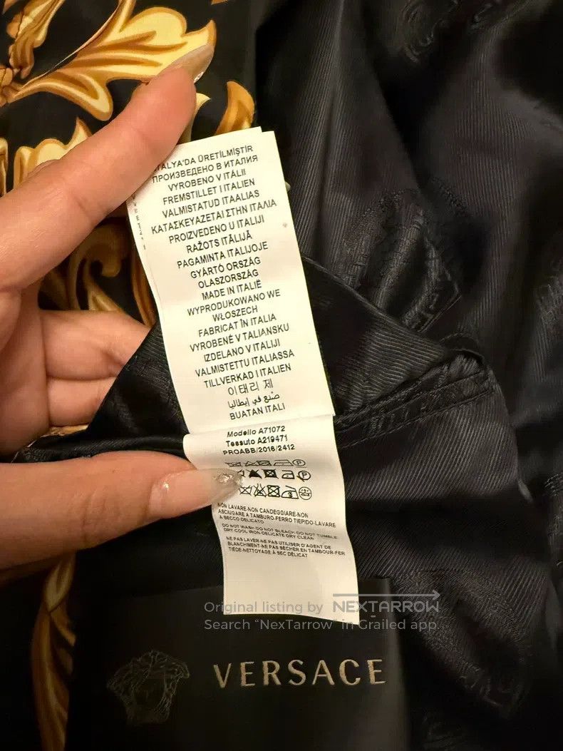 Versace Versace Black gold baroque coat Size US M / EU 48-50 / 2 - 9 Thumbnail