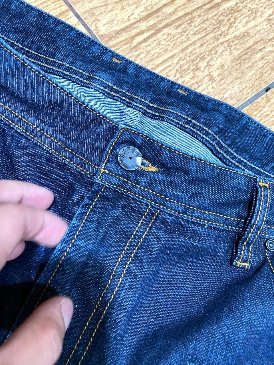 Diesel DIESEL KROOLEY Men’s Straight Fit Denim Jeans Everyday Wear Size US 34 / EU 50 - 8 Thumbnail