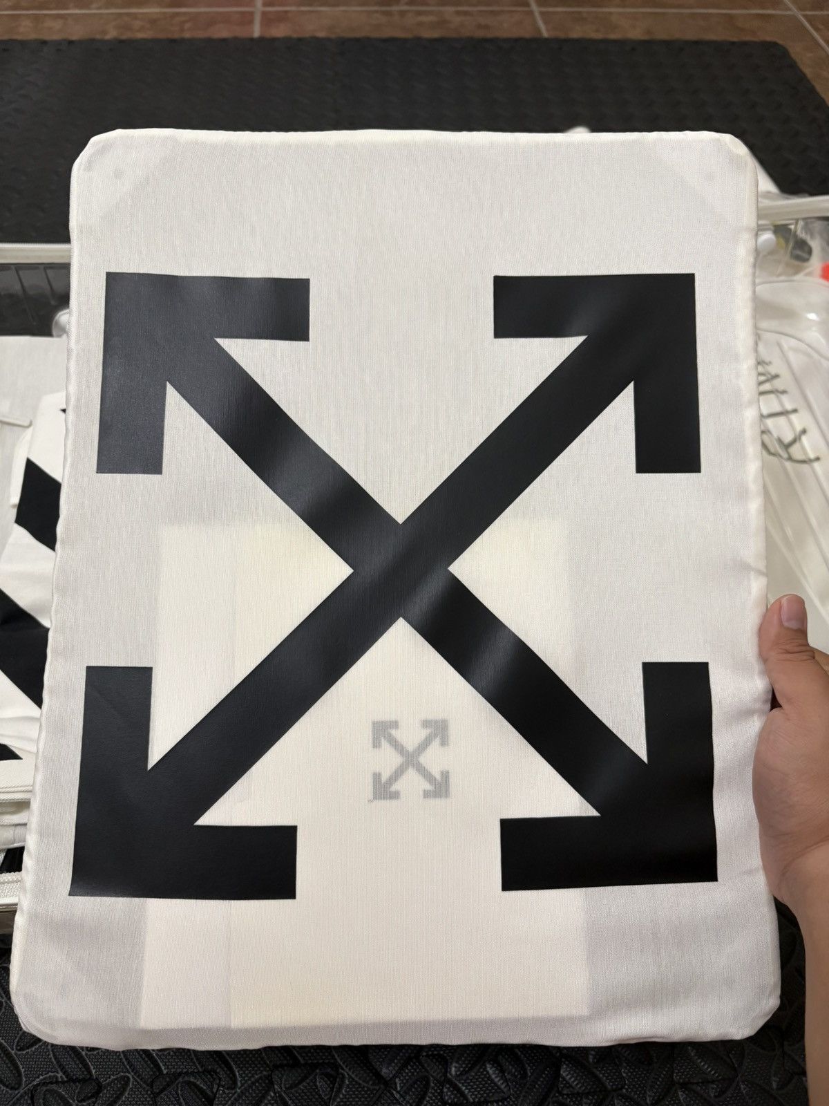 Off-White Off-White x Rimowa See Through 47L Luggage Case Size ONE SIZE - 13 Thumbnail