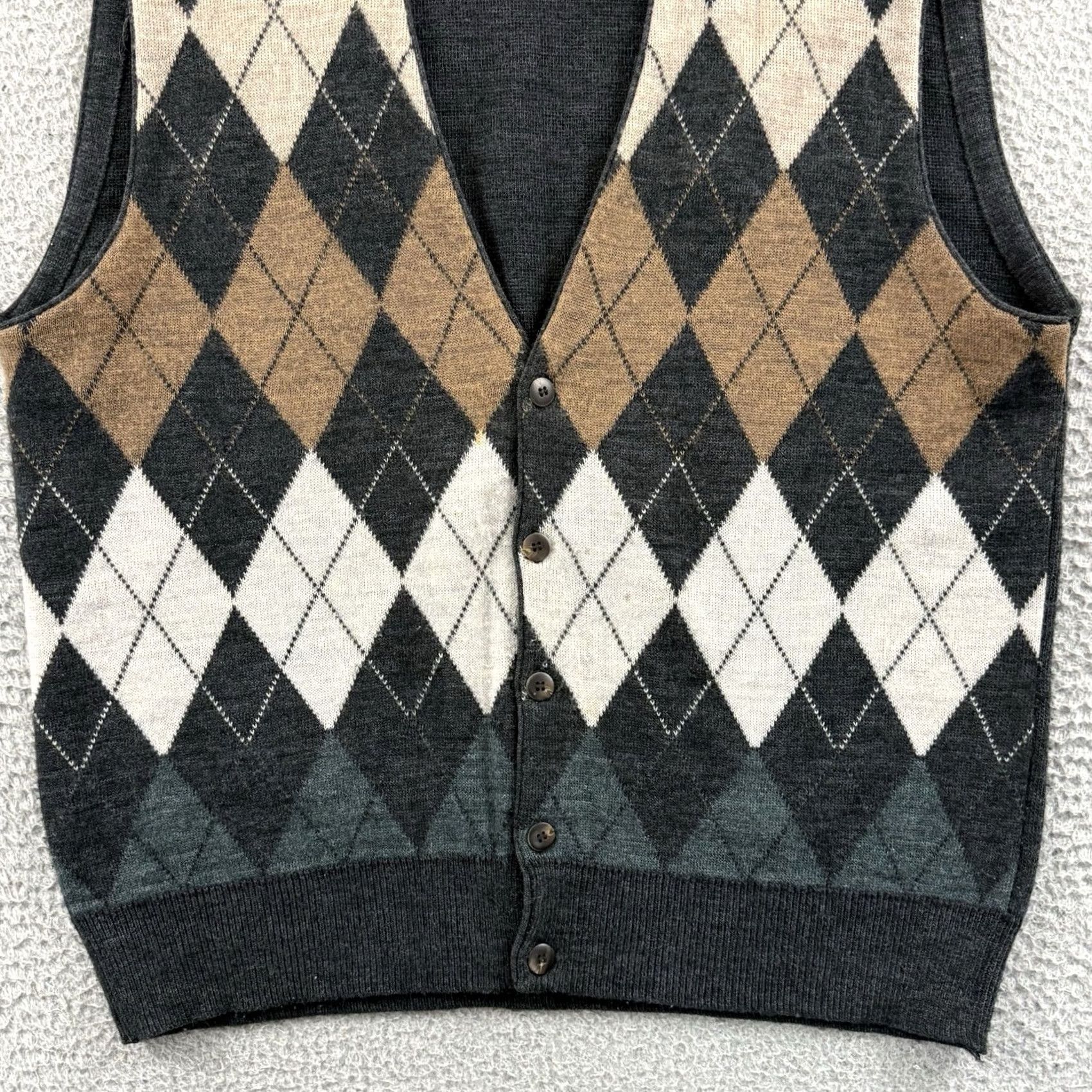 Vintage VINTAGE Italian Sweater Vest Mens XL Argyle 90s Knit Button Up Grandpa Core Size US XL / EU 56 / 4 - 2 Thumbnail