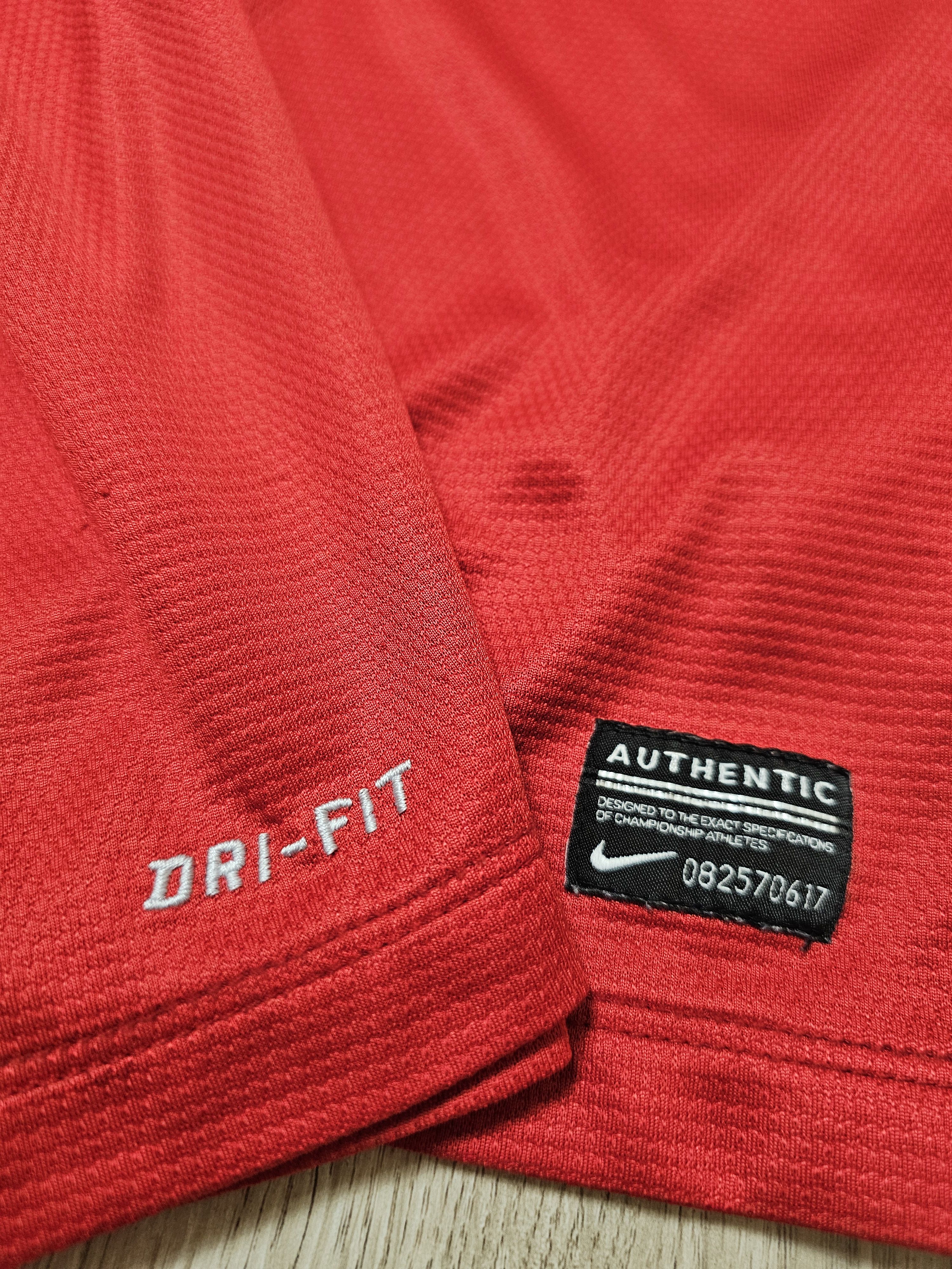 Nike MANCHESTER UNITED 2013 2014 v.PERSIE FOOTBALL SOCCER JERSEY Size US S / EU 44-46 / 1 - 12 Thumbnail