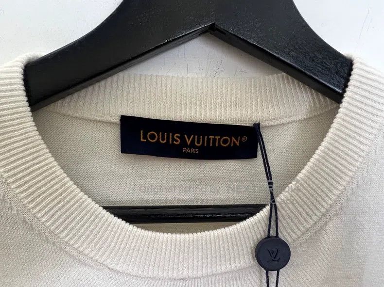 Louis Vuitton Louis Vuitton Rhinestone gradient knit short sleeves Size US M / EU 48-50 / 2 - 4 Thumbnail