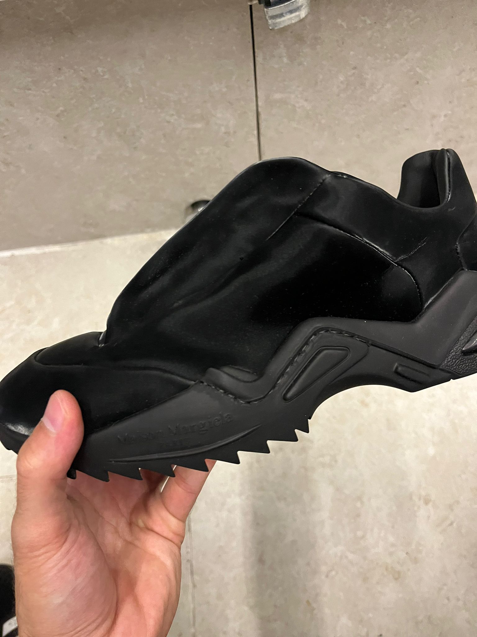 Maison Margiela Low Top Future Sneakers in Black Size US 8 / EU 41 - 12 Thumbnail