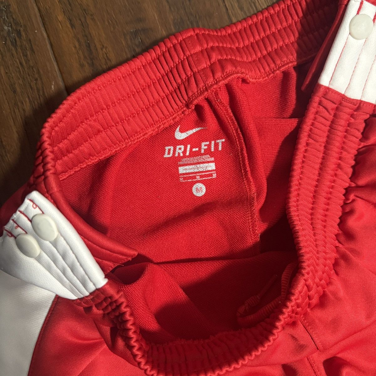 Nike Red vintage Nike track pants Size US 30 / EU 46 - 2 Thumbnail