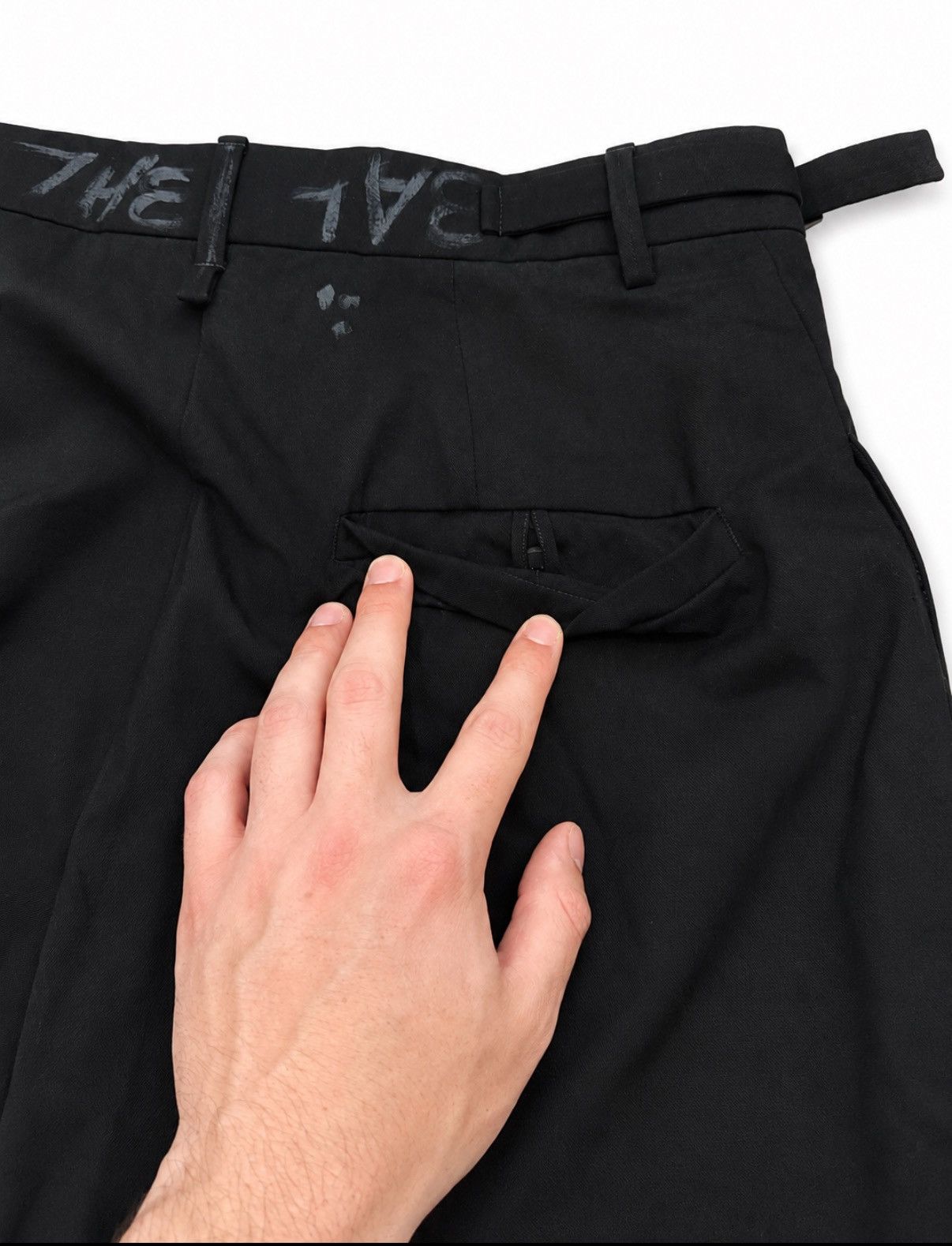Balenciaga Balenciaga Graffiti Skater Trousers in Black Size US 32 / EU 48 - 5 Thumbnail