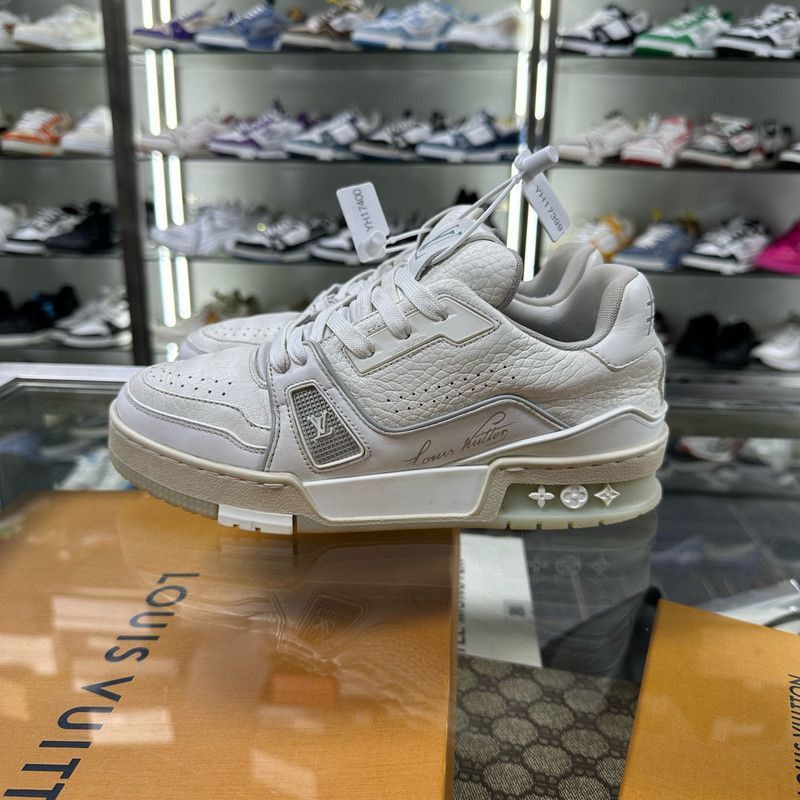 Louis Vuitton Louis Vuitton Women's Leather Trainer Sneakers -2508 Size US 6 / IT 36 - 6 Thumbnail